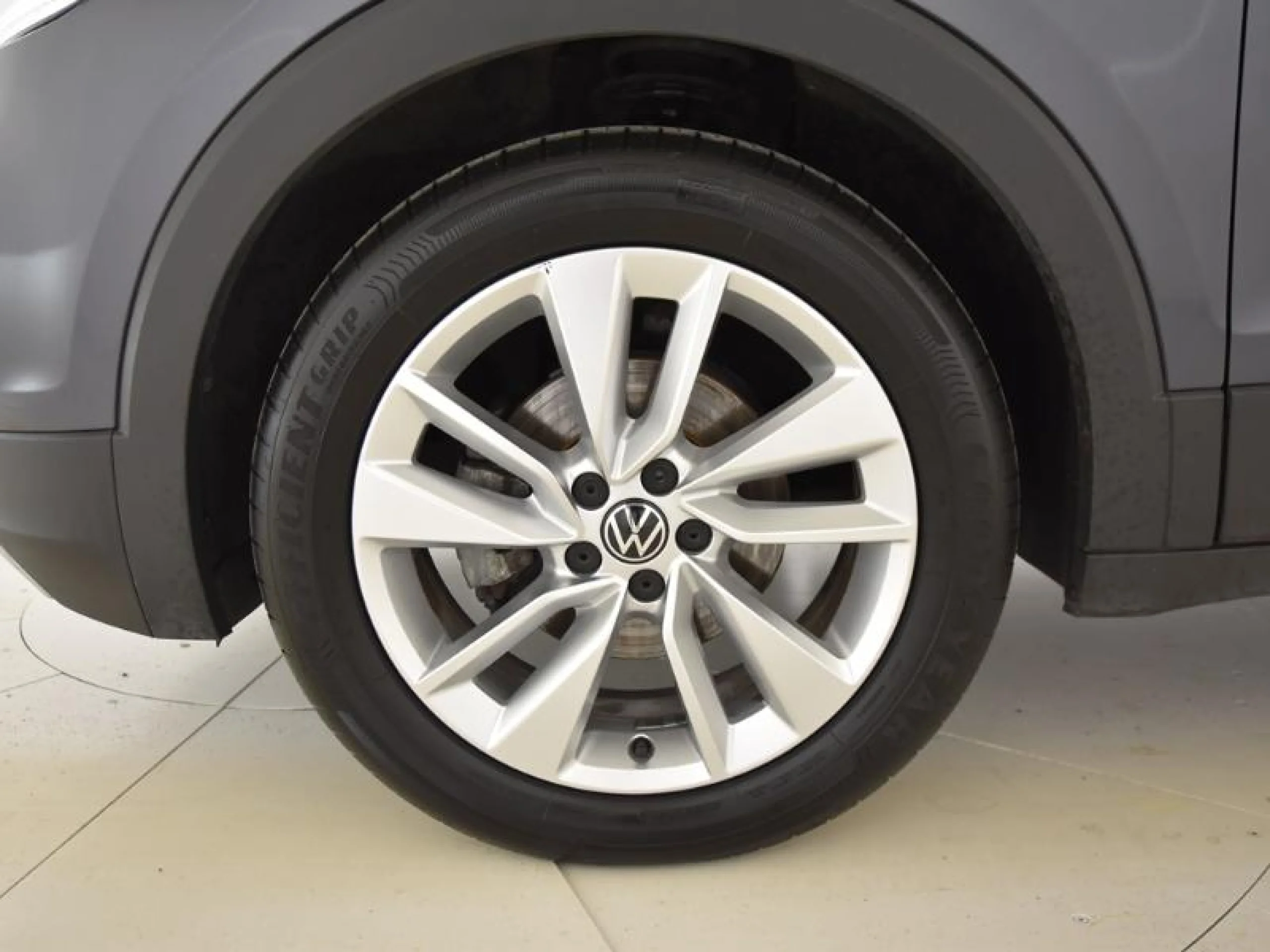 VOLKSWAGEN T CROSS SPORT 1.0 TSI 81KW (110CV) - Foto 8