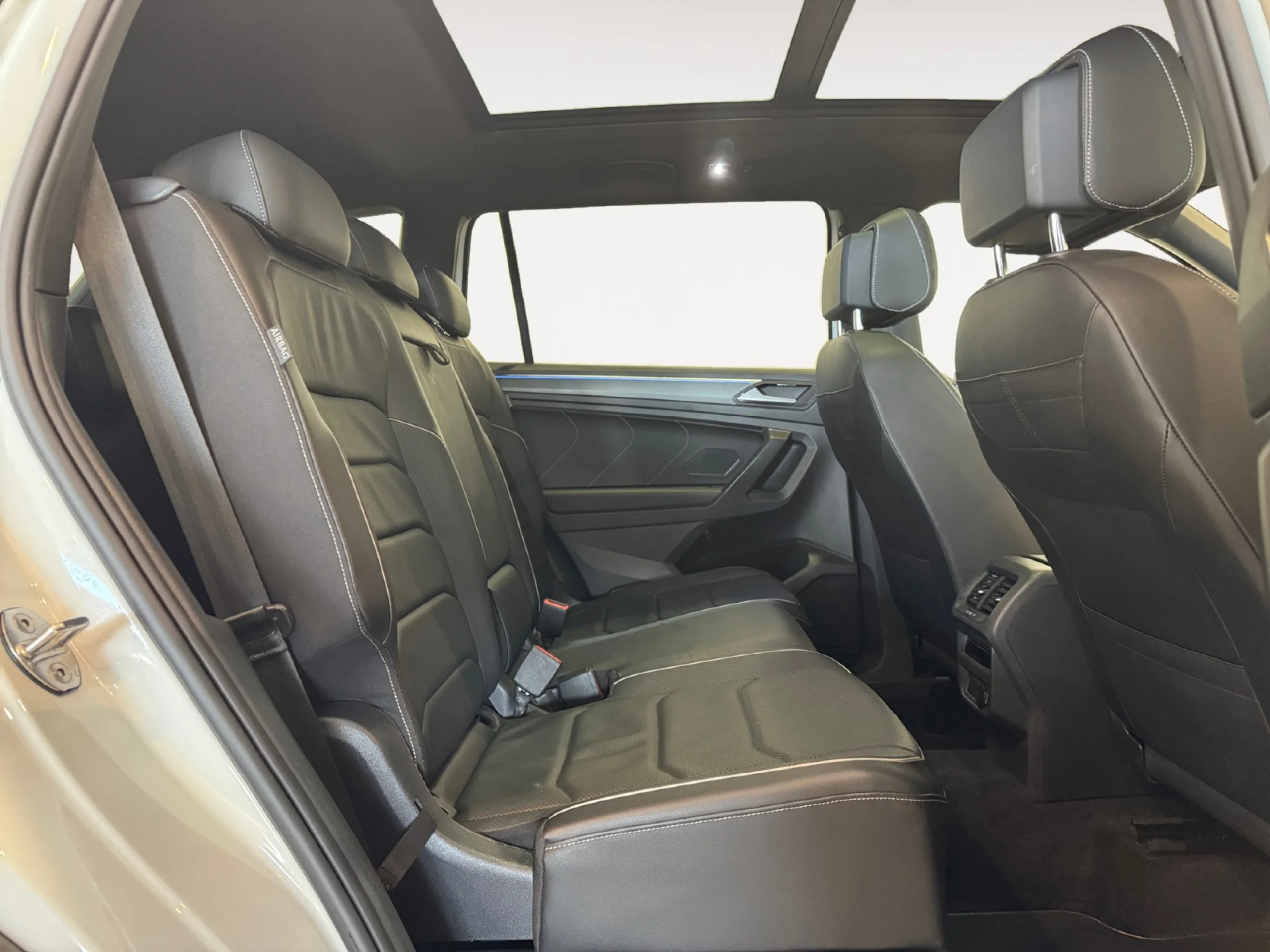 VOLKSWAGEN TIGUAN ALLSPACE R LINE 2.0 TDI 110KW (150CV) DSG 4MOTION - Foto 6