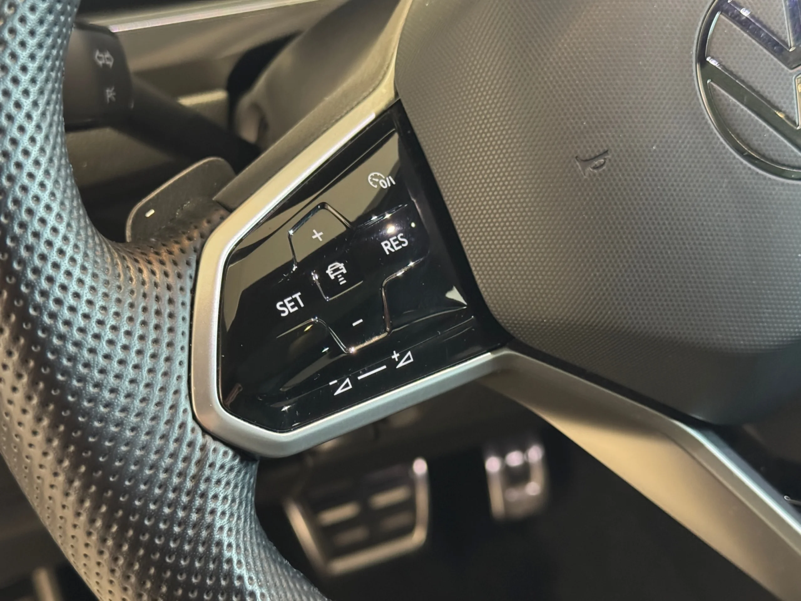 VOLKSWAGEN TIGUAN ALLSPACE R LINE 2.0 TDI 110KW (150CV) DSG 4MOTION - Foto 11