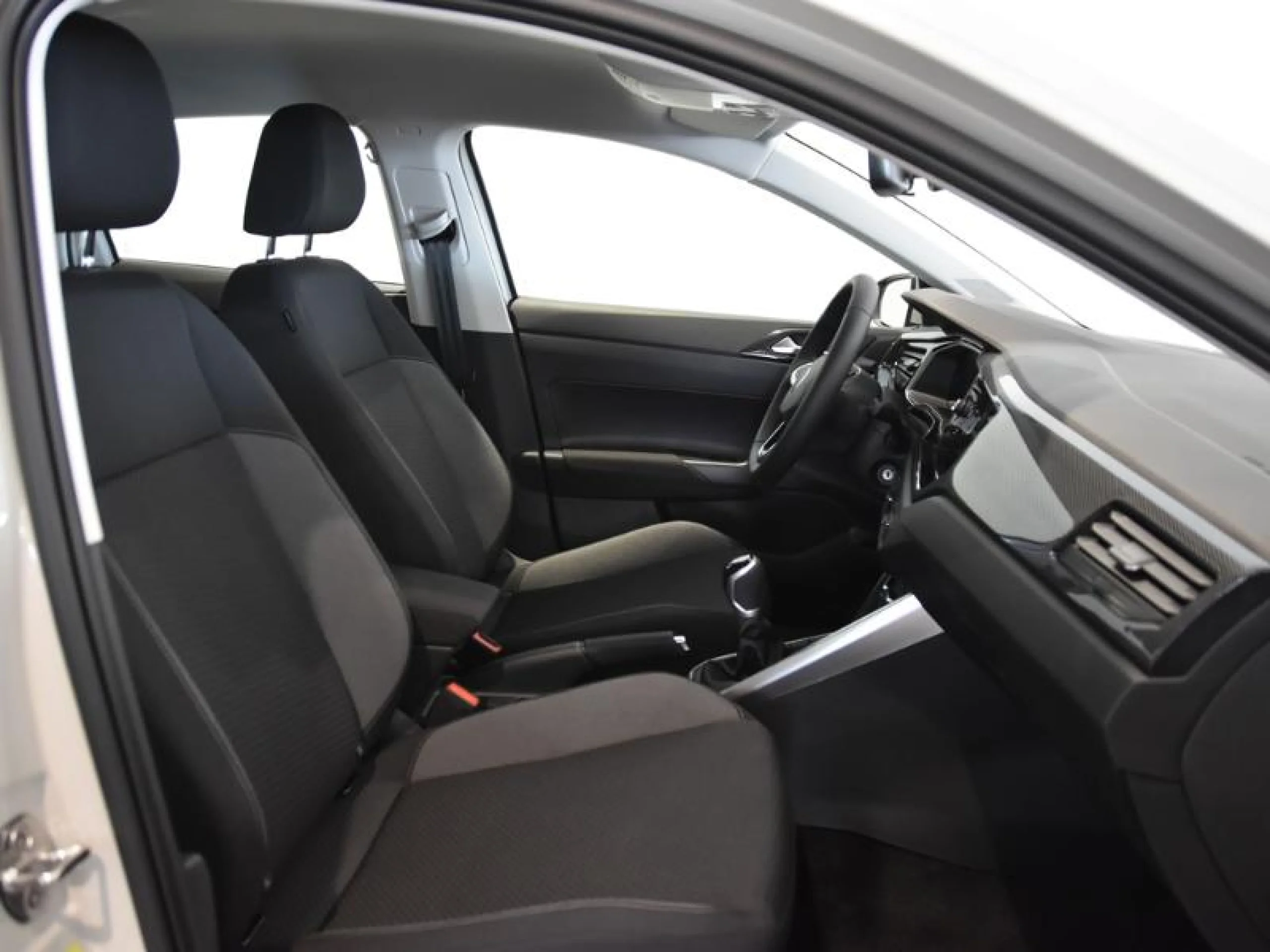 VOLKSWAGEN POLO POLO MATCH  1.0 TSI 70 KW (95 CV)  5 VEL. - Foto 5