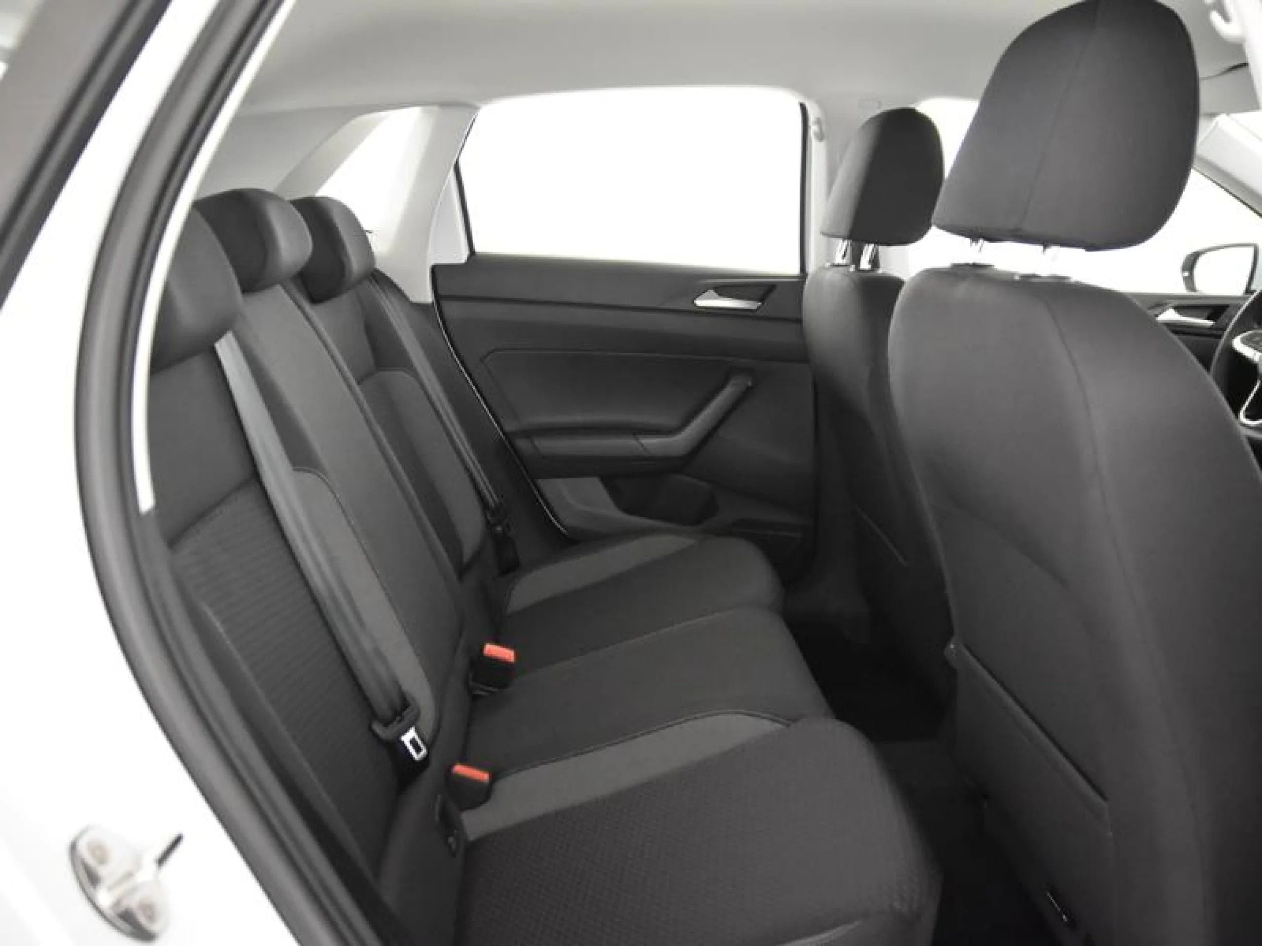 VOLKSWAGEN POLO POLO MATCH  1.0 TSI 70 KW (95 CV)  5 VEL. - Foto 6