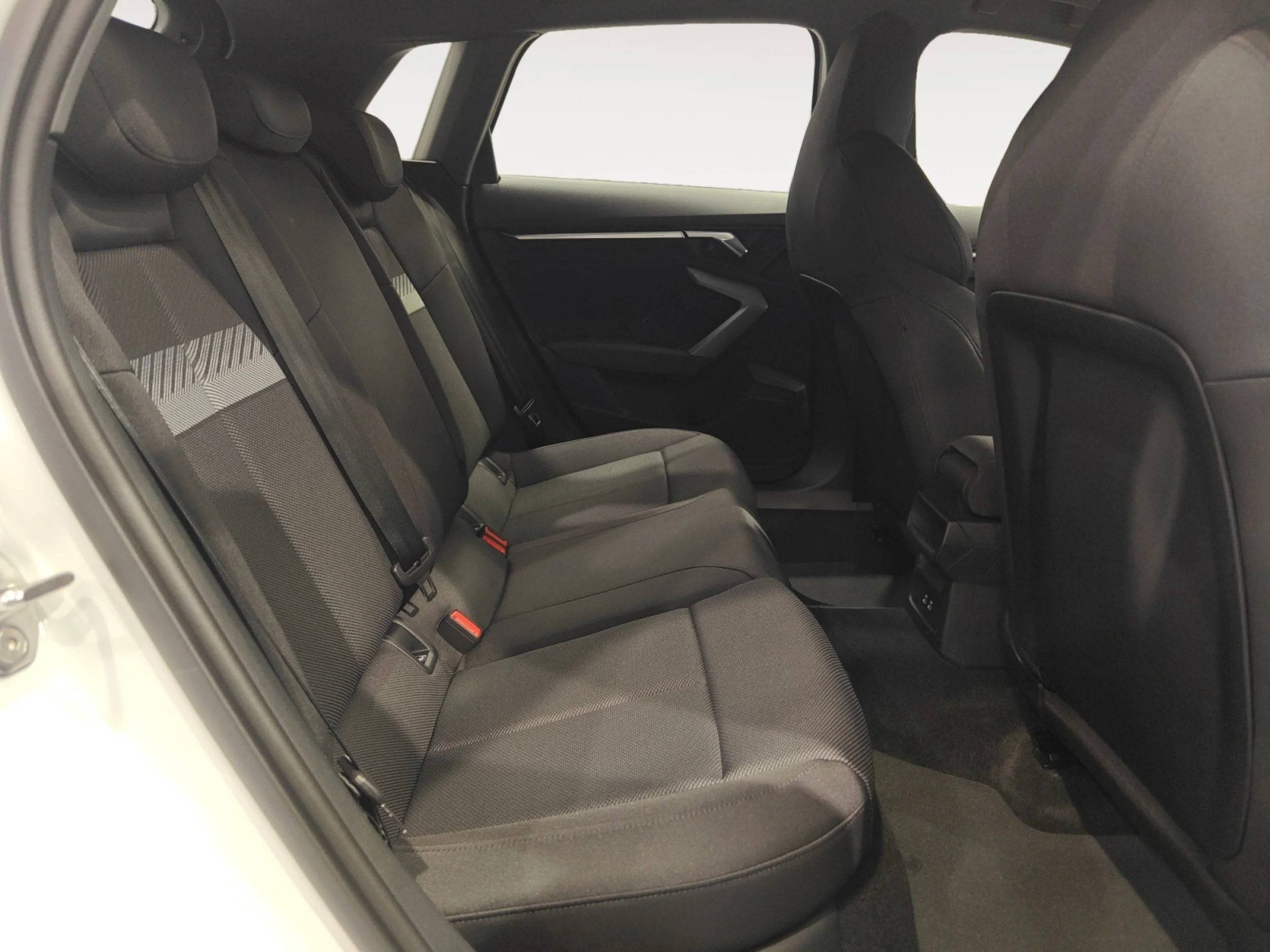 AUDI A3 ALLSTREET ADVANCED 35 TFSI 110KW S TRONI - Foto 6