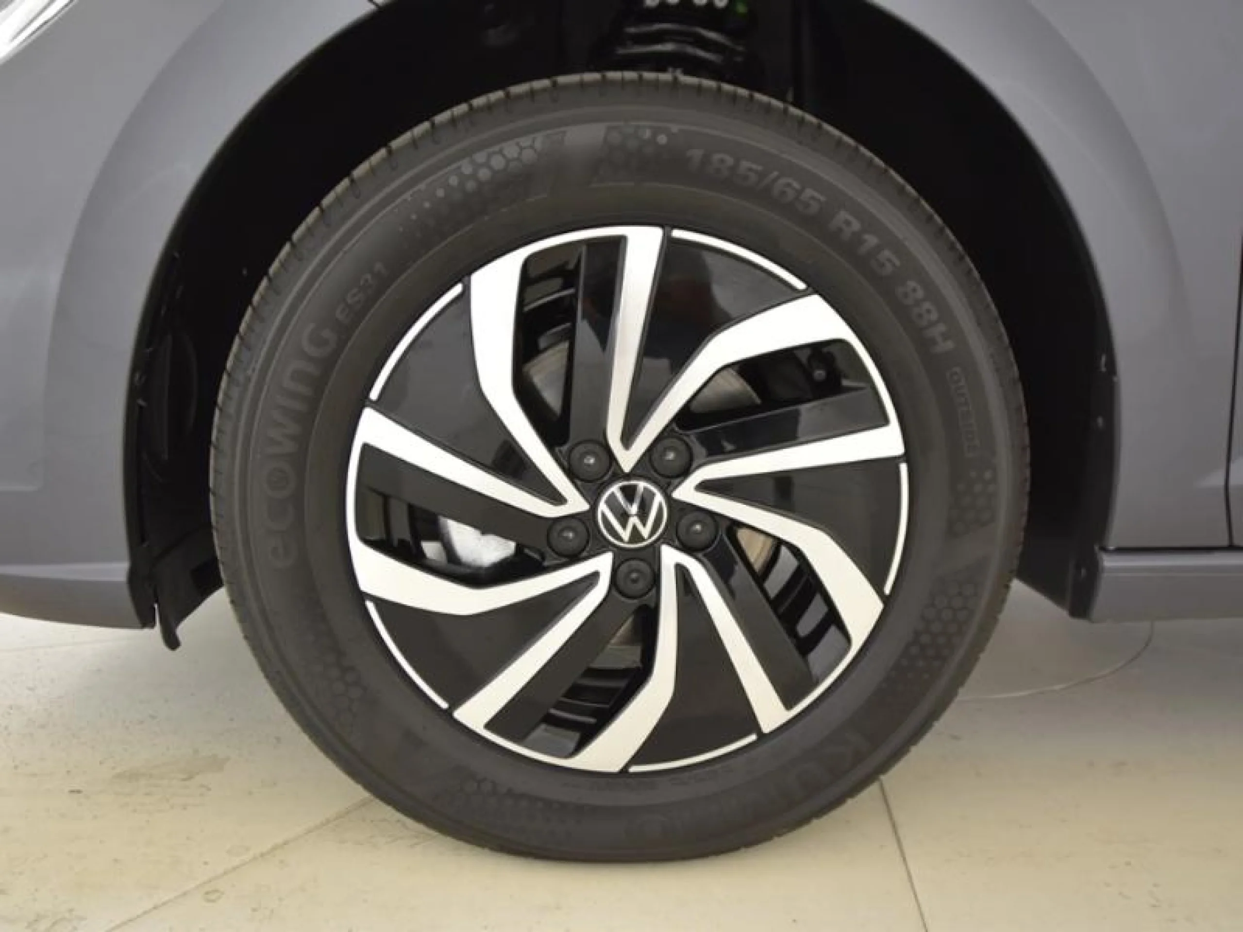 VOLKSWAGEN POLO POLO MATCH  1.0 TSI 70 KW (95 CV)  5 VEL. - Foto 8