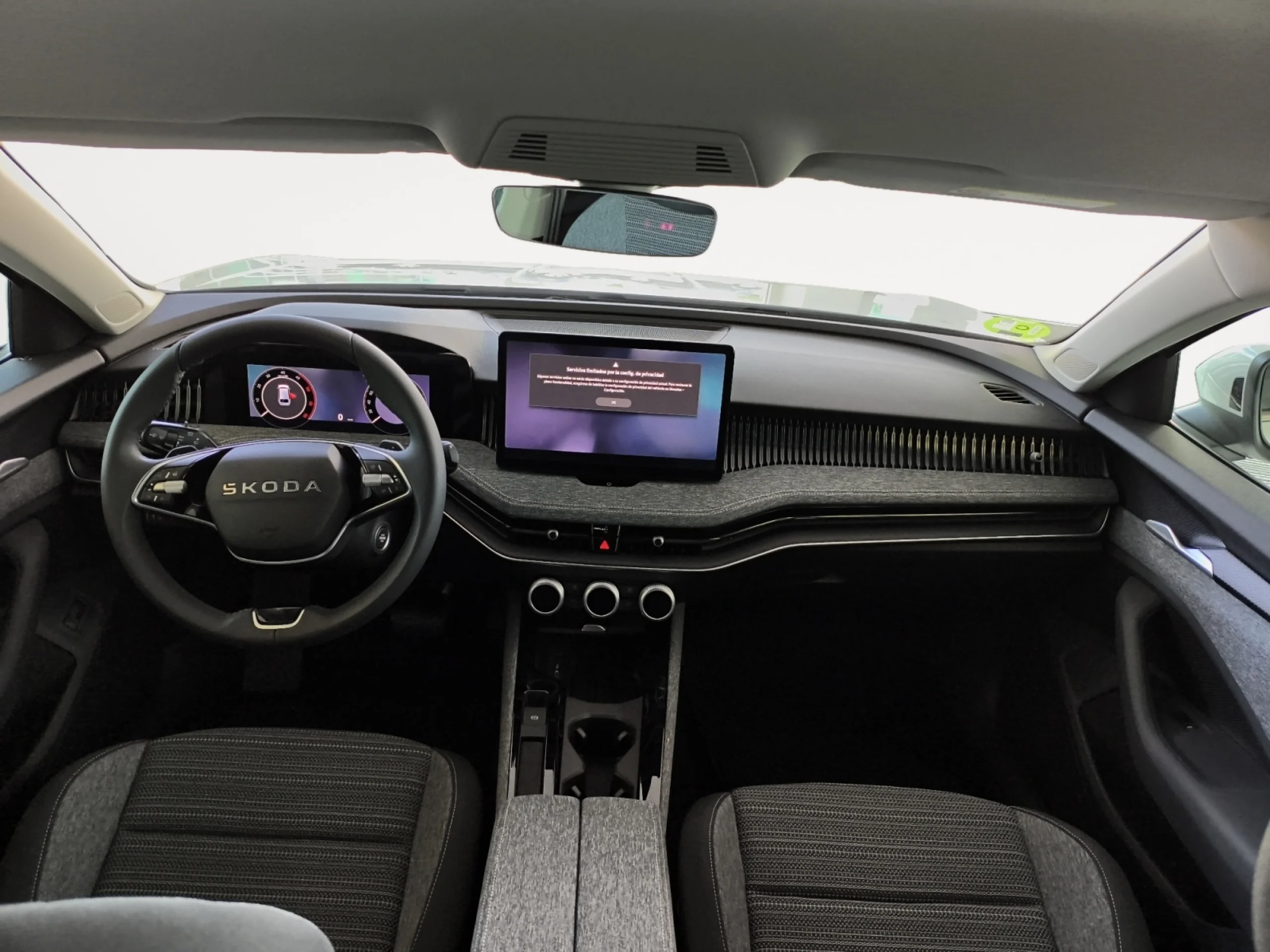 SKODA Superb COMBI 2.0 TDI 110KW DSG SELECTION - Foto 4