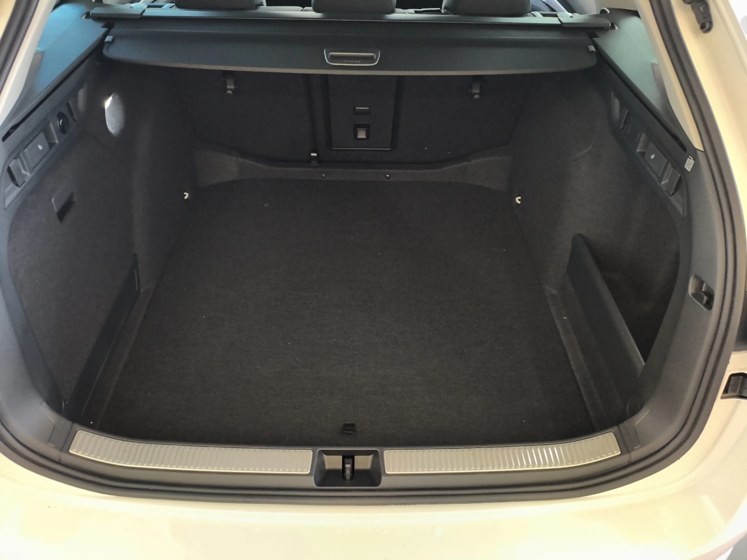 SKODA Superb COMBI 2.0 TDI 110KW DSG SELECTION - Foto 7