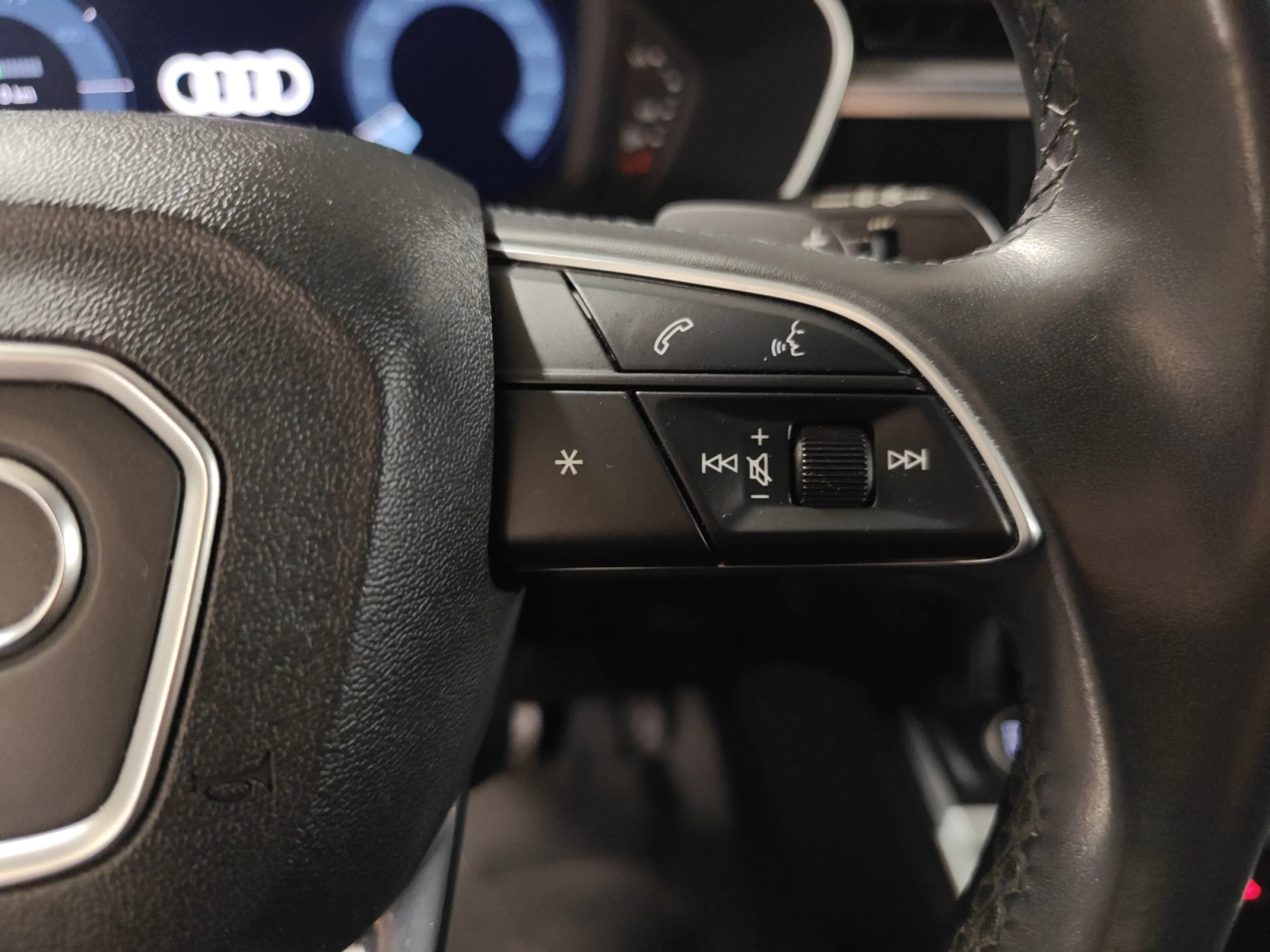 AUDI Q3 45 TFSI E 180KW (245CV) S TRONIC - Foto 10