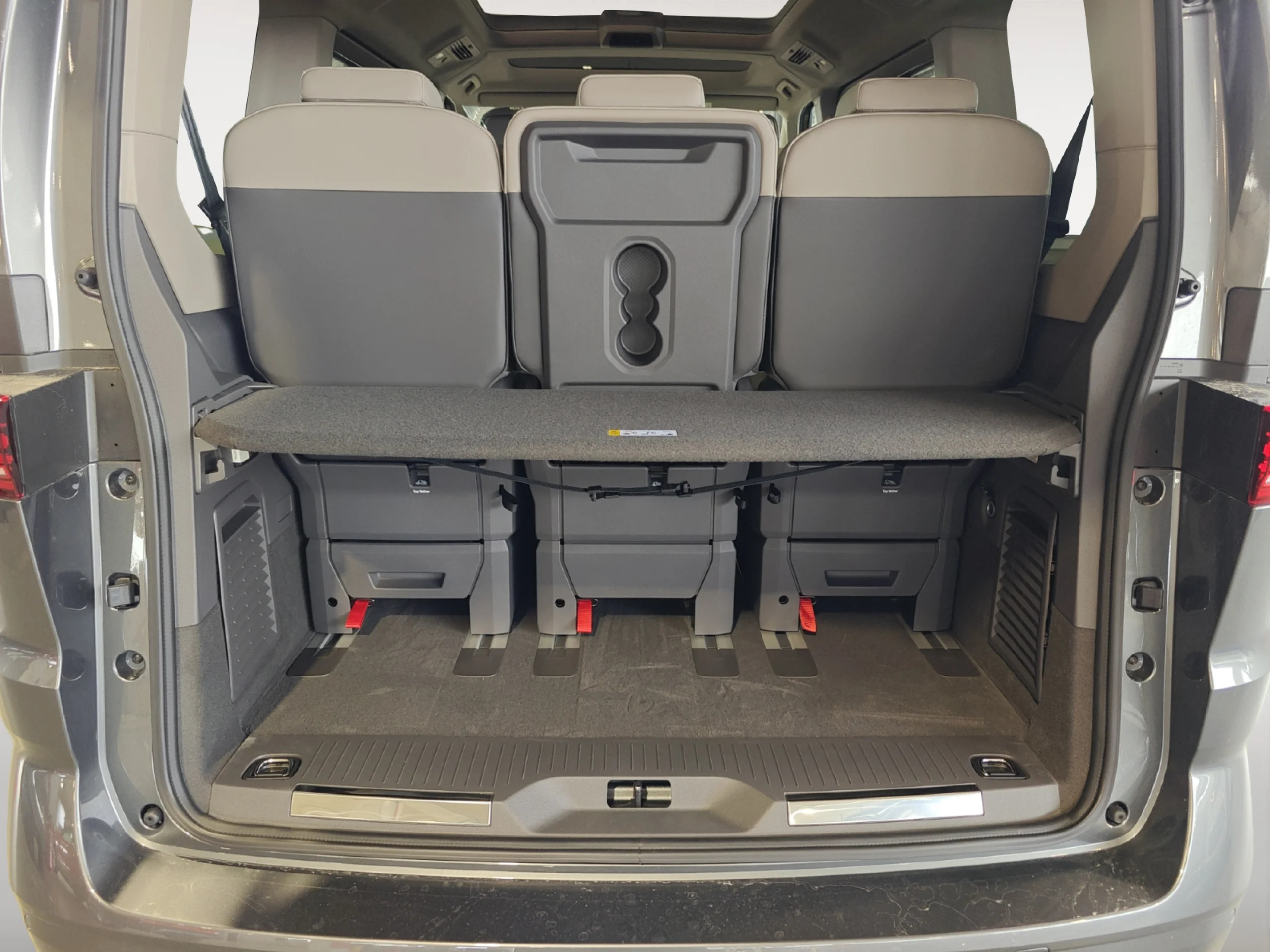 VOLKSWAGEN Multivan STYLE 1.5 EHYBRID 130 KW DSG 4M B.CORTA - Foto 7