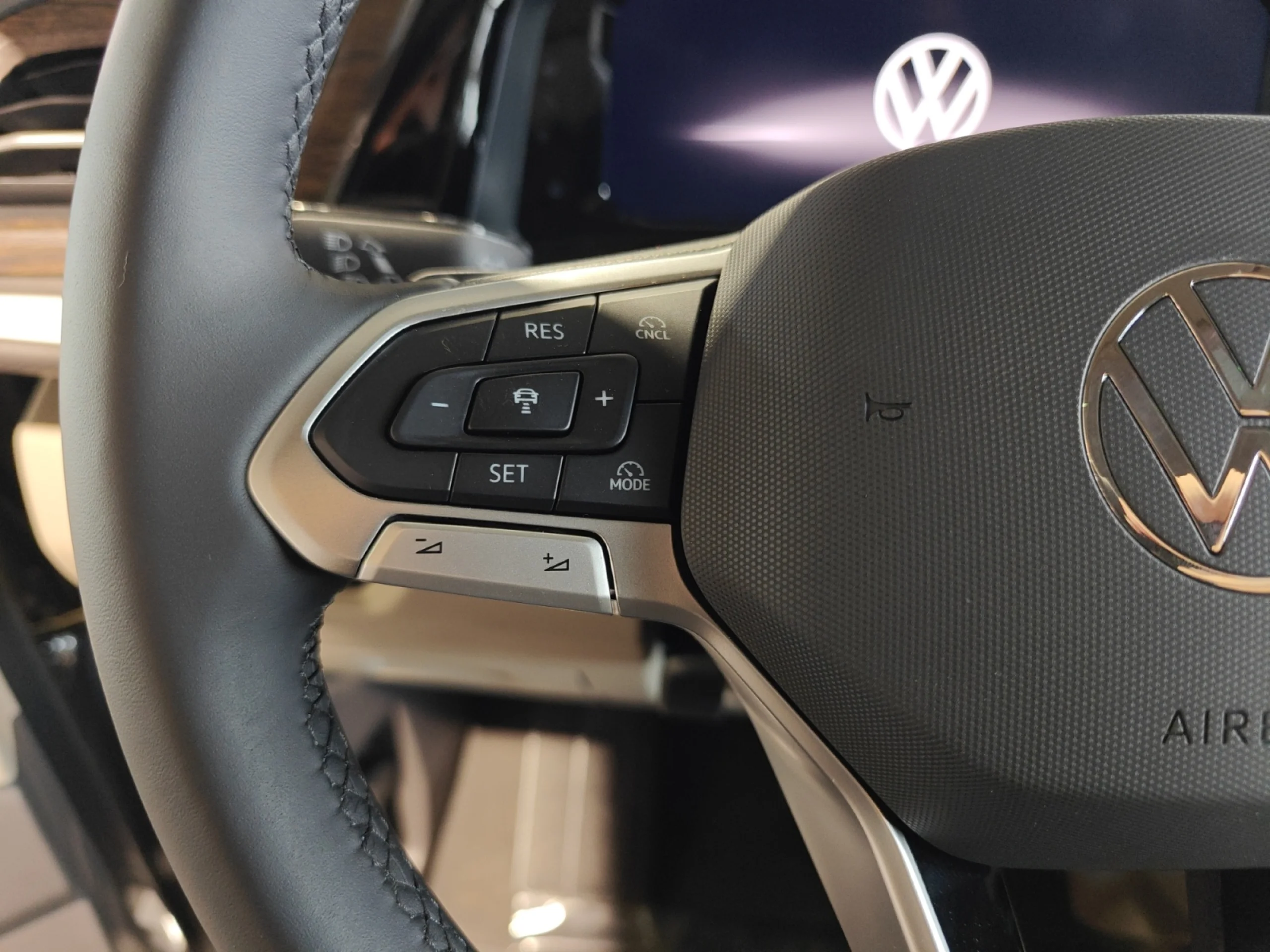 VOLKSWAGEN Multivan STYLE 1.5 EHYBRID 130 KW DSG 4M B.CORTA - Foto 11