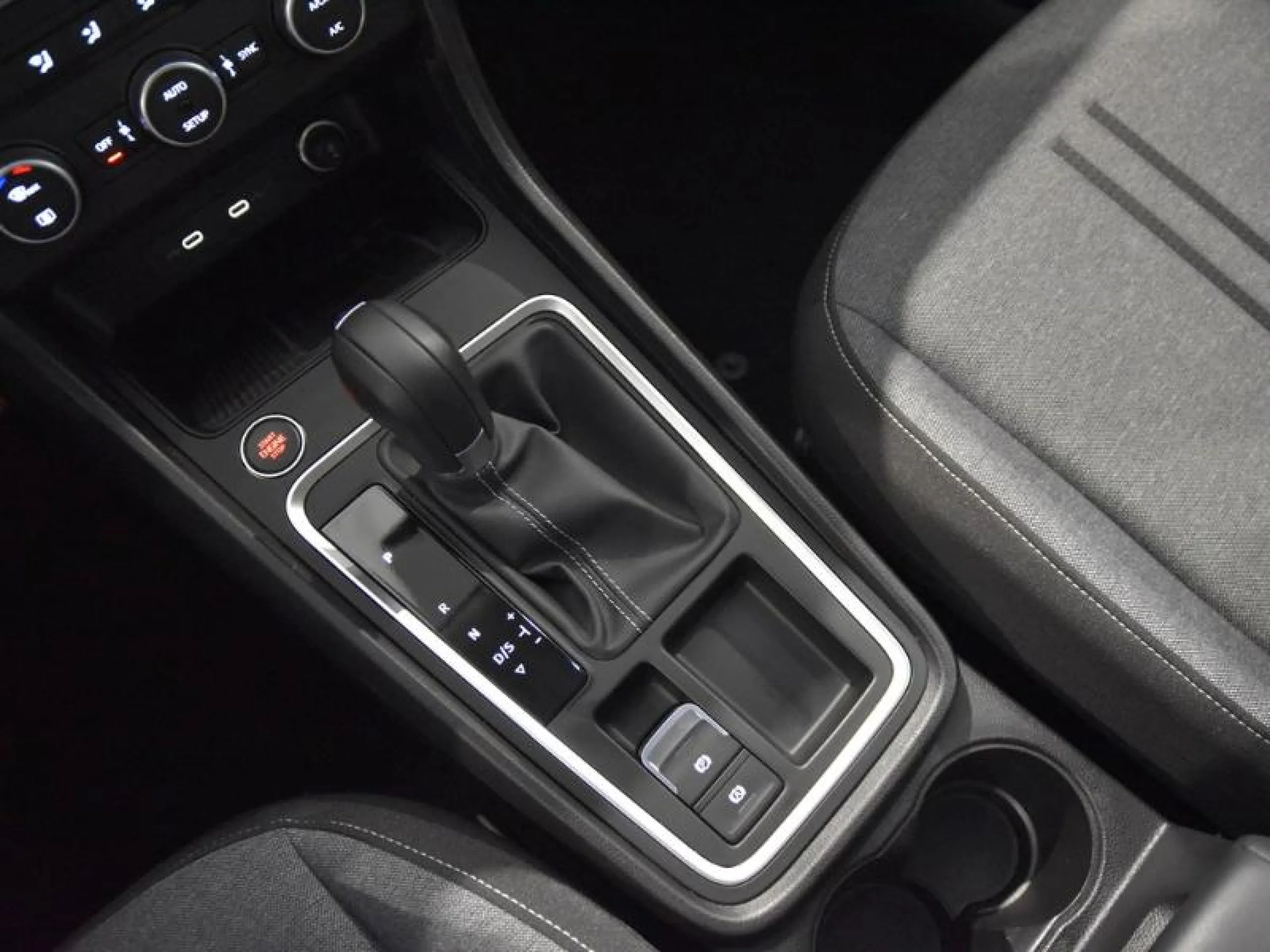 SEAT ATECA 1.5 TSI 110KW DSG STYLE EVO EDITION - Foto 10