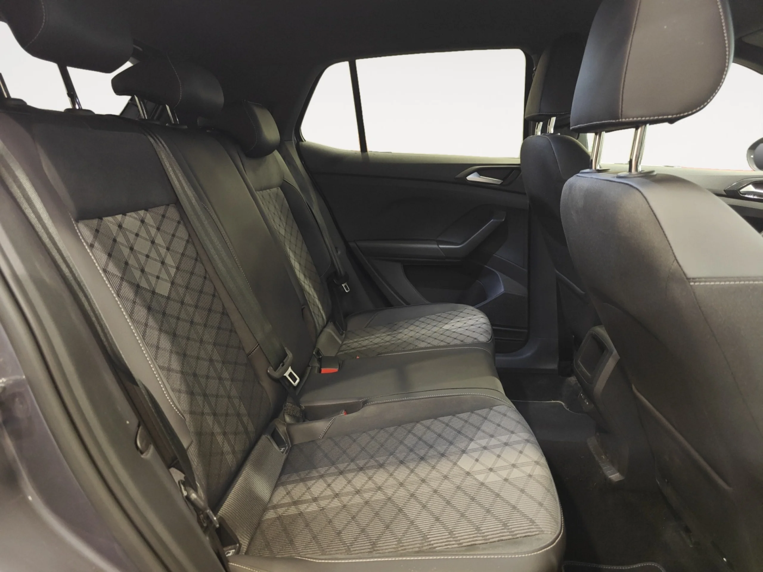 VOLKSWAGEN T CROSS R LINE 1.0 TSI 85KW (115CV) - Foto 6