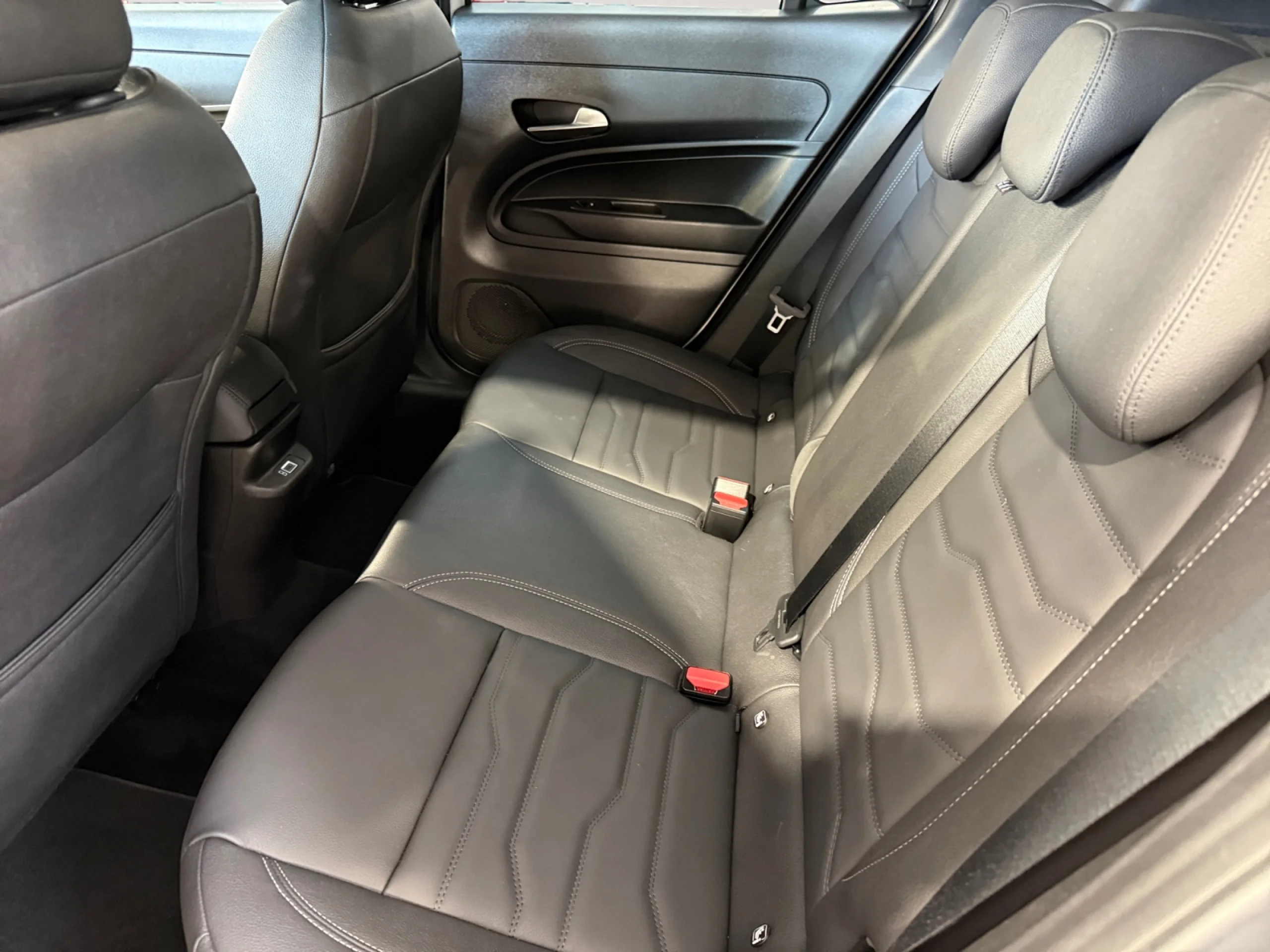 JEEP AVENGER 1.2 G 74KW (100CV) ALTITUDE - Foto 24