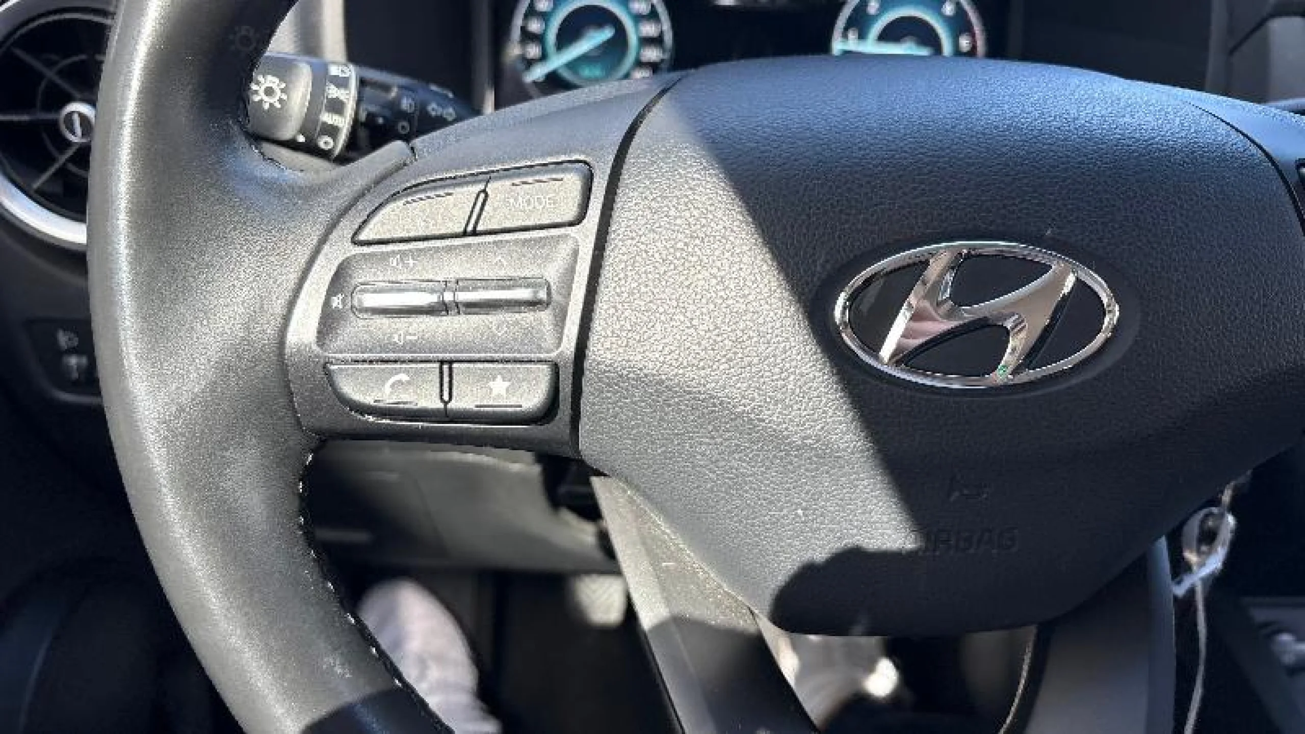 HYUNDAI KONA 1.6 CRDI 100KW (136CV) 48V MAXX 4X2 - Foto 19