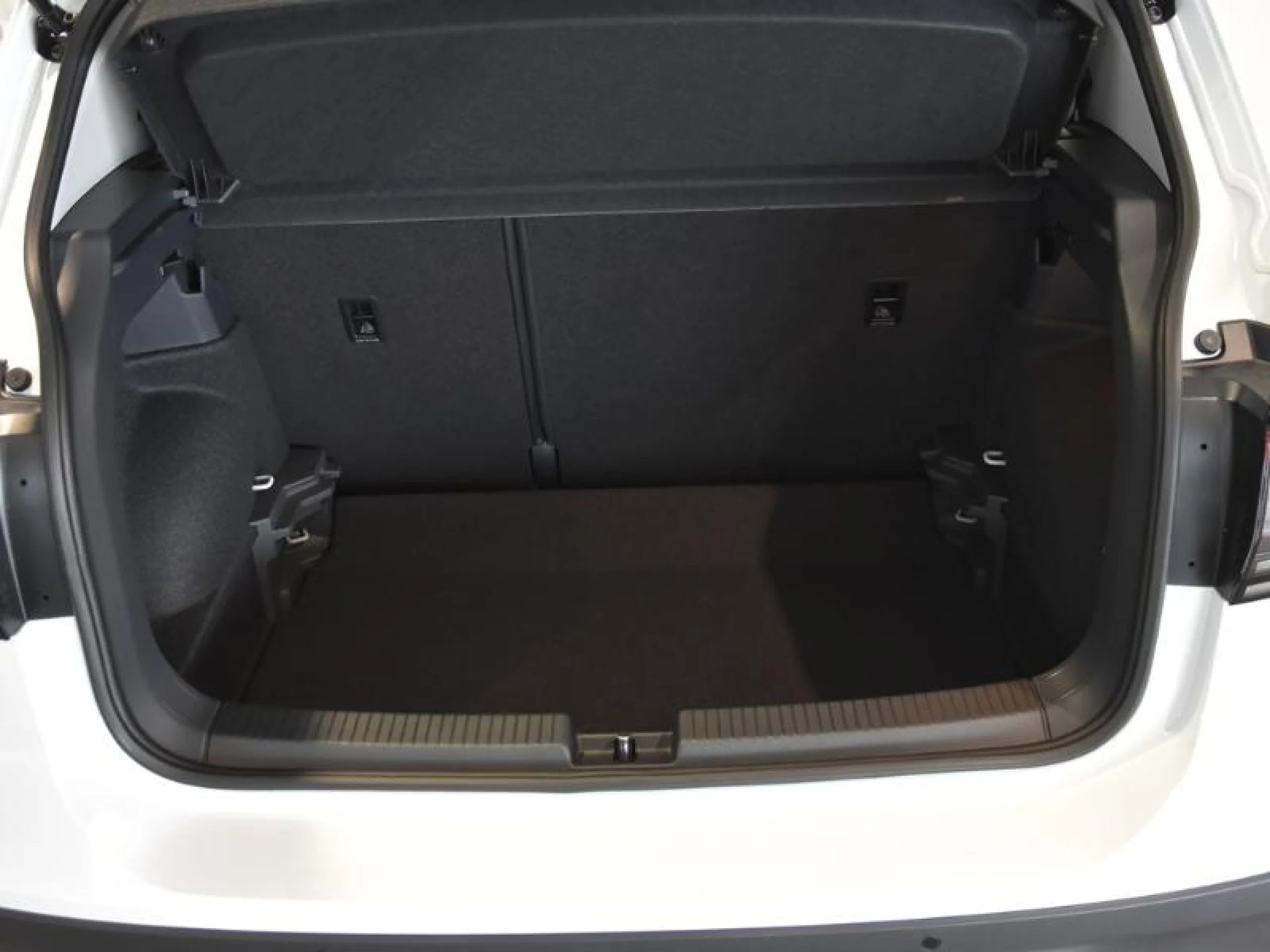 VOLKSWAGEN T CROSS T CROSS T CROSS  1.0 TSI 70 KW (95 CV)  5 VEL. - Foto 7