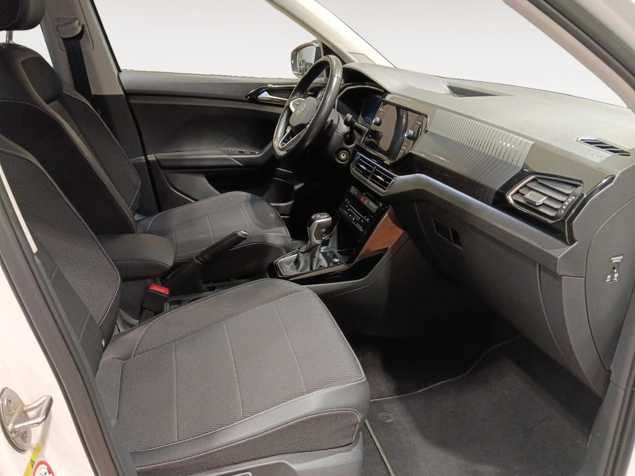 VOLKSWAGEN T CROSS SPORT 1.0 TSI 81KW (110CV) DSG - Foto 5