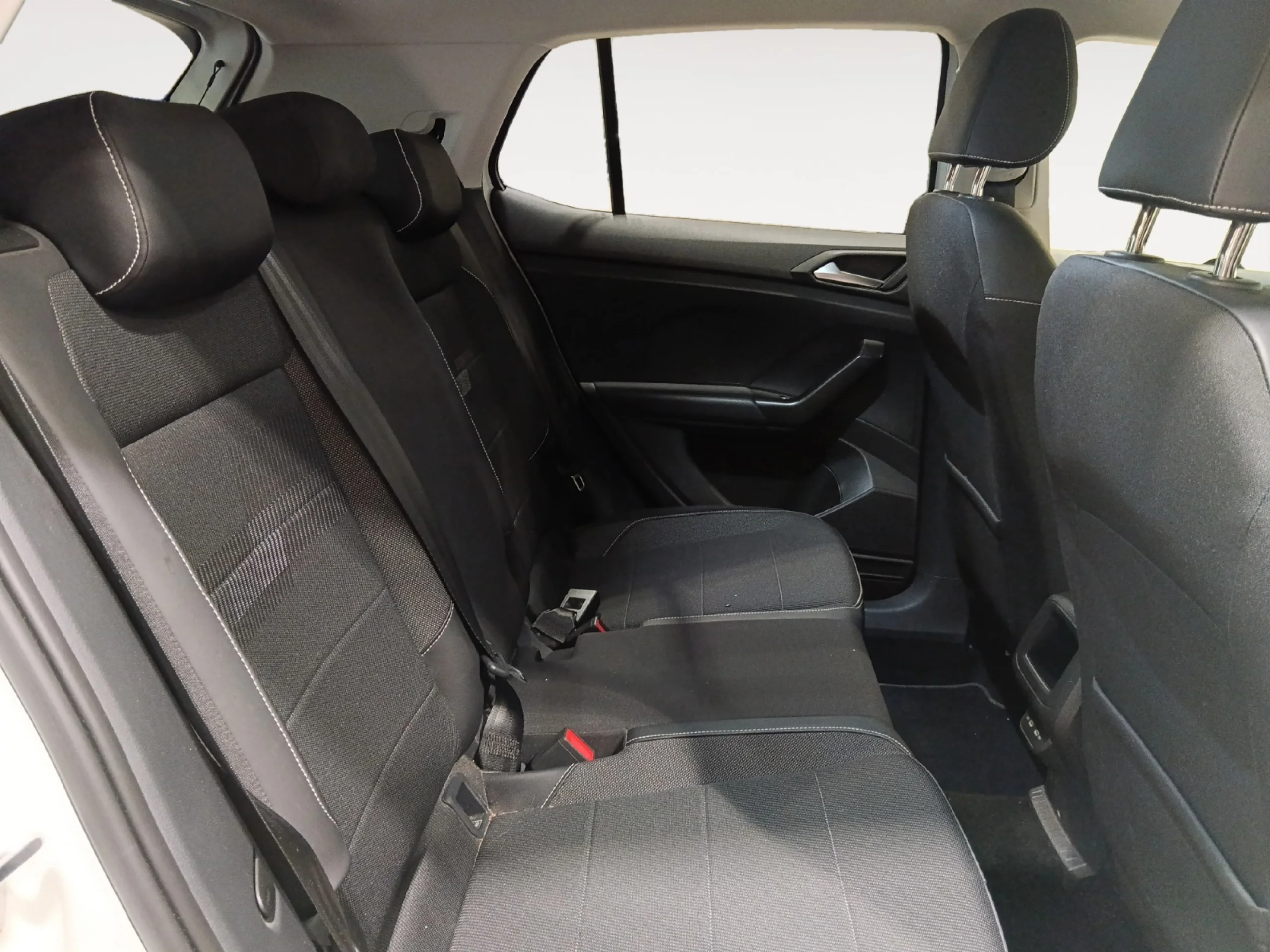 VOLKSWAGEN T CROSS SPORT 1.0 TSI 81KW (110CV) DSG - Foto 6