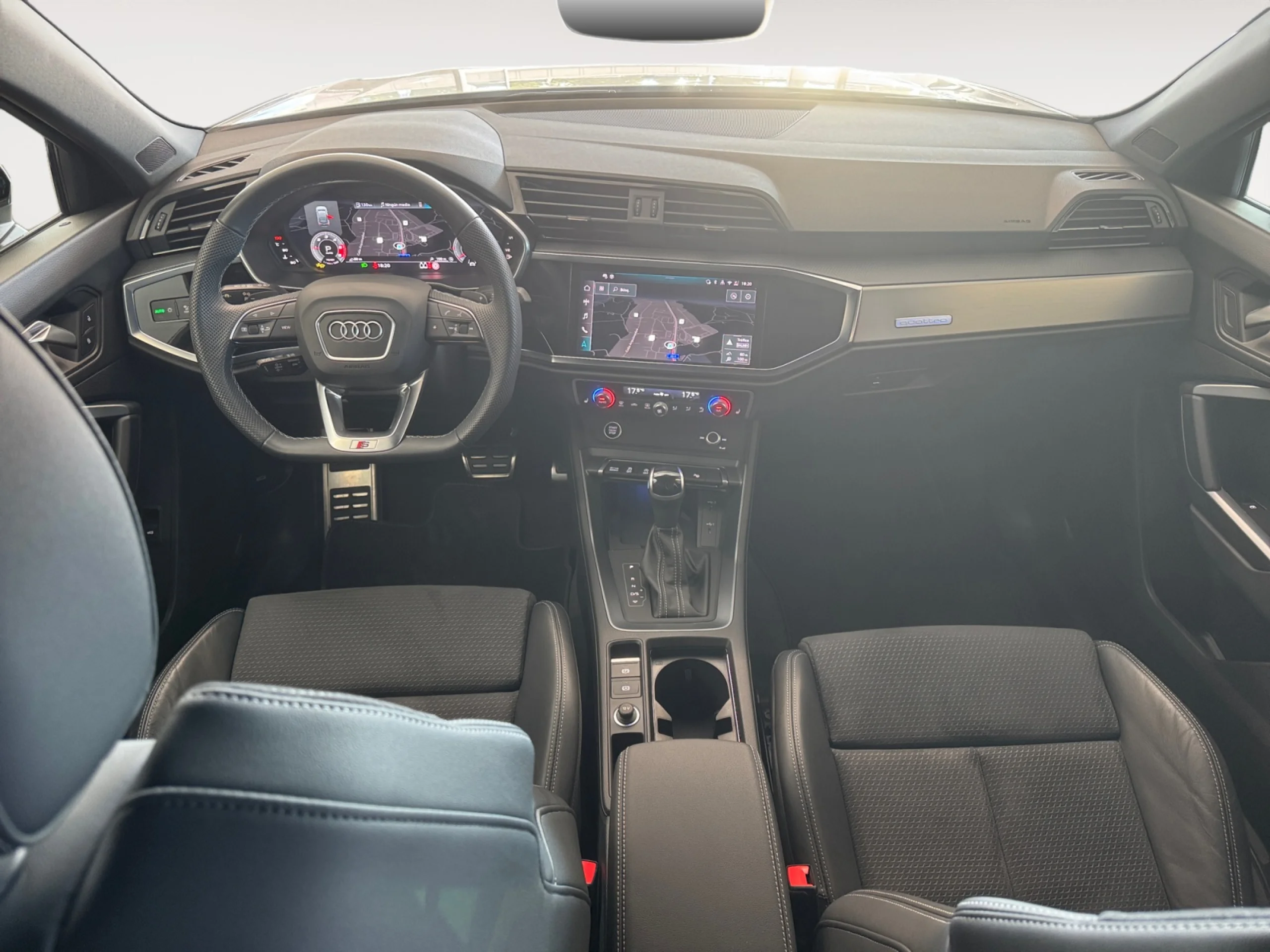AUDI Q3 SPORTBACK 40 TDI 142KW S TRONIC QUATTRO BLACK LIM. - Foto 4