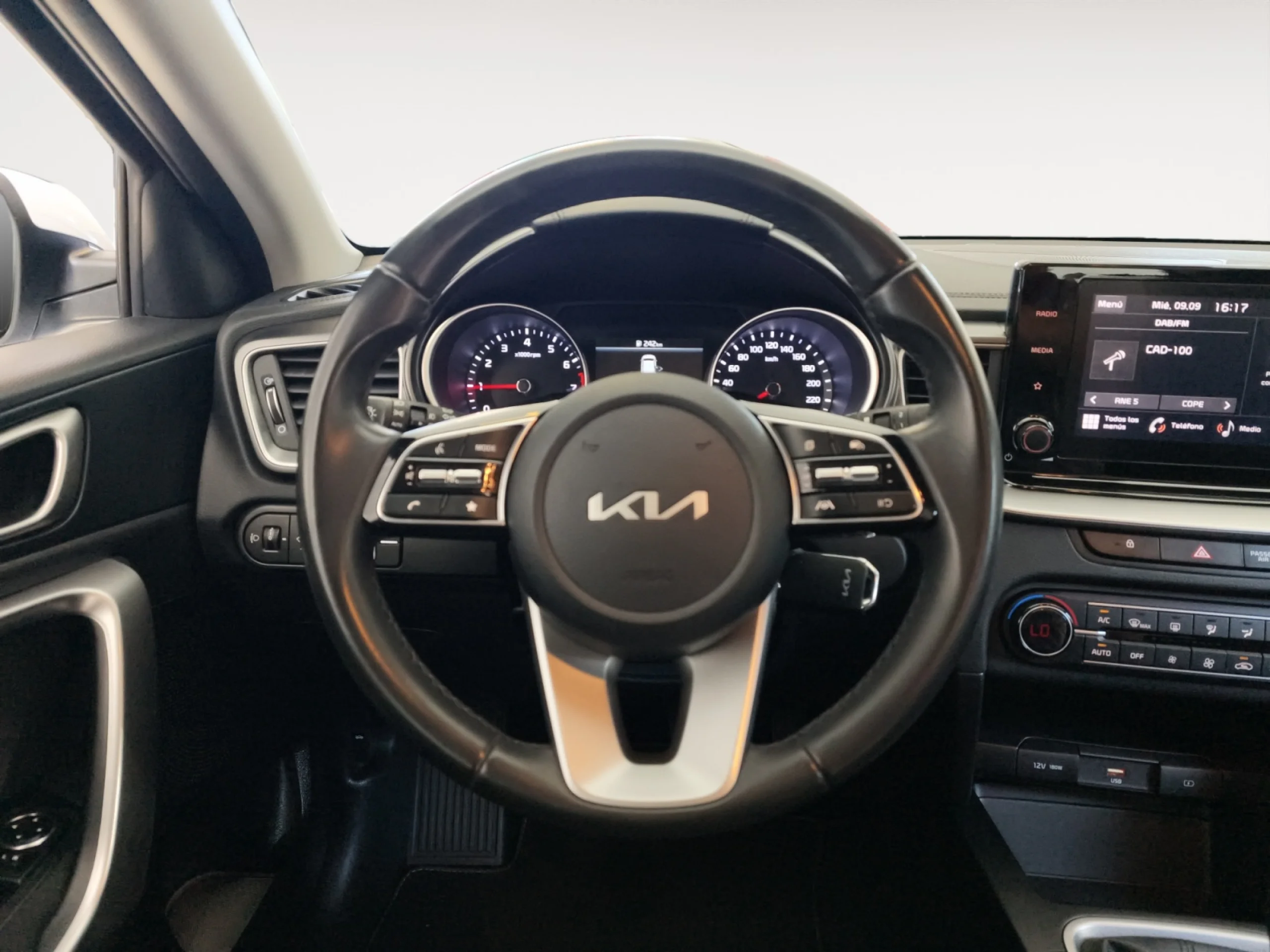 KIA CEED 1.0 T GDI 74KW (100CV) DRIVE - Foto 11