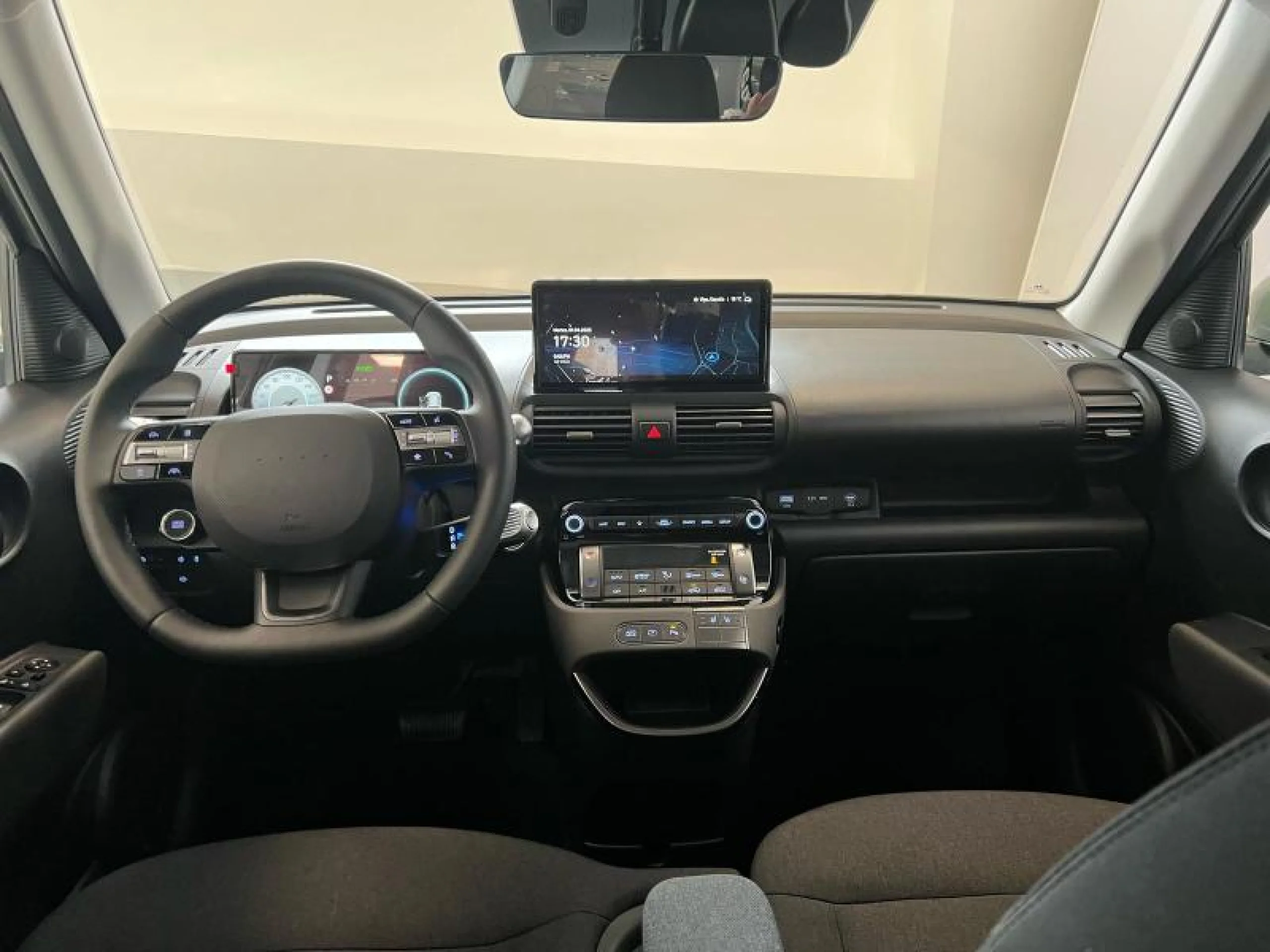 HYUNDAI INSTER 49KWH 85KW (115CV) MAXX - Foto 8