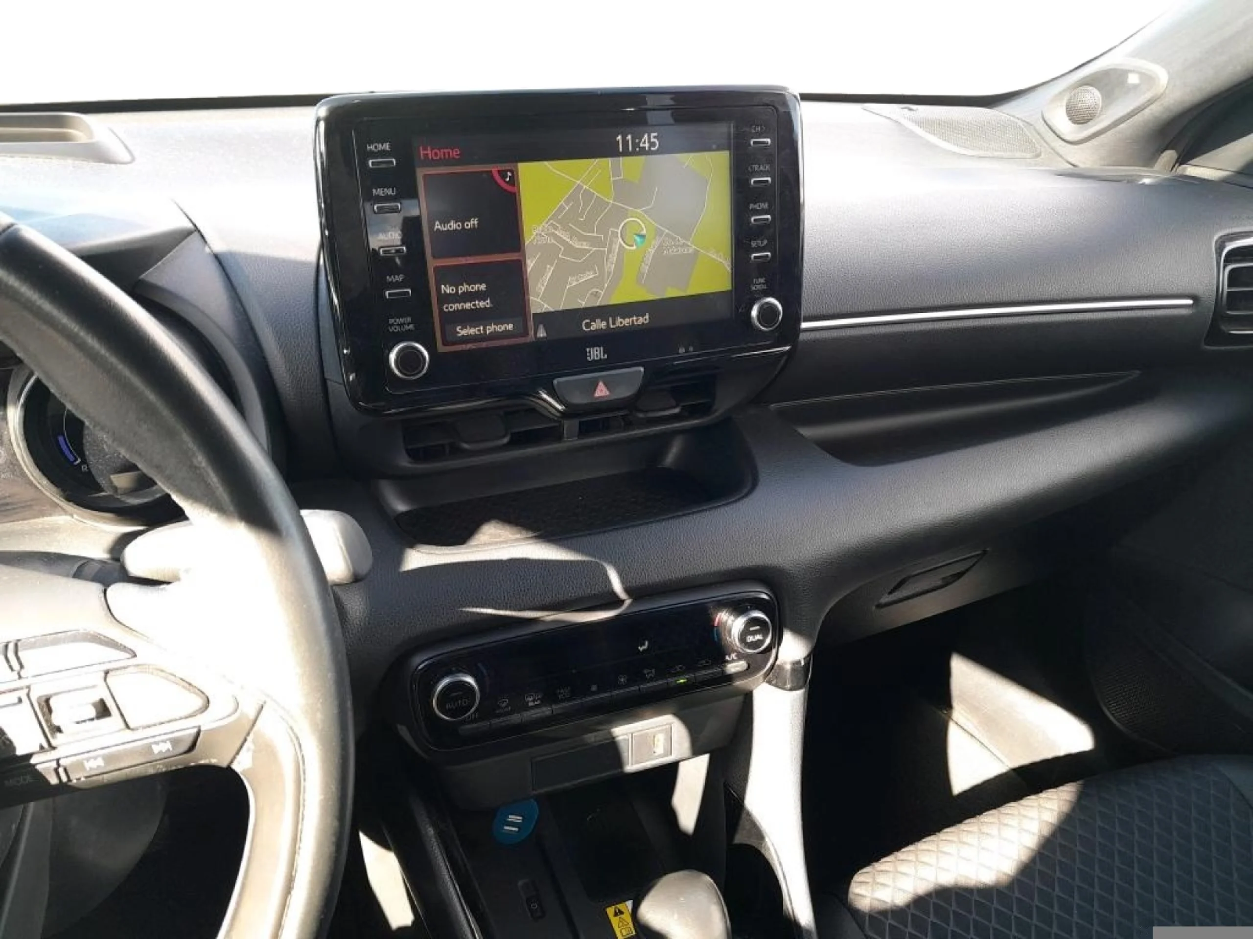 TOYOTA Yaris 1.5 120H STYLE - Foto 8