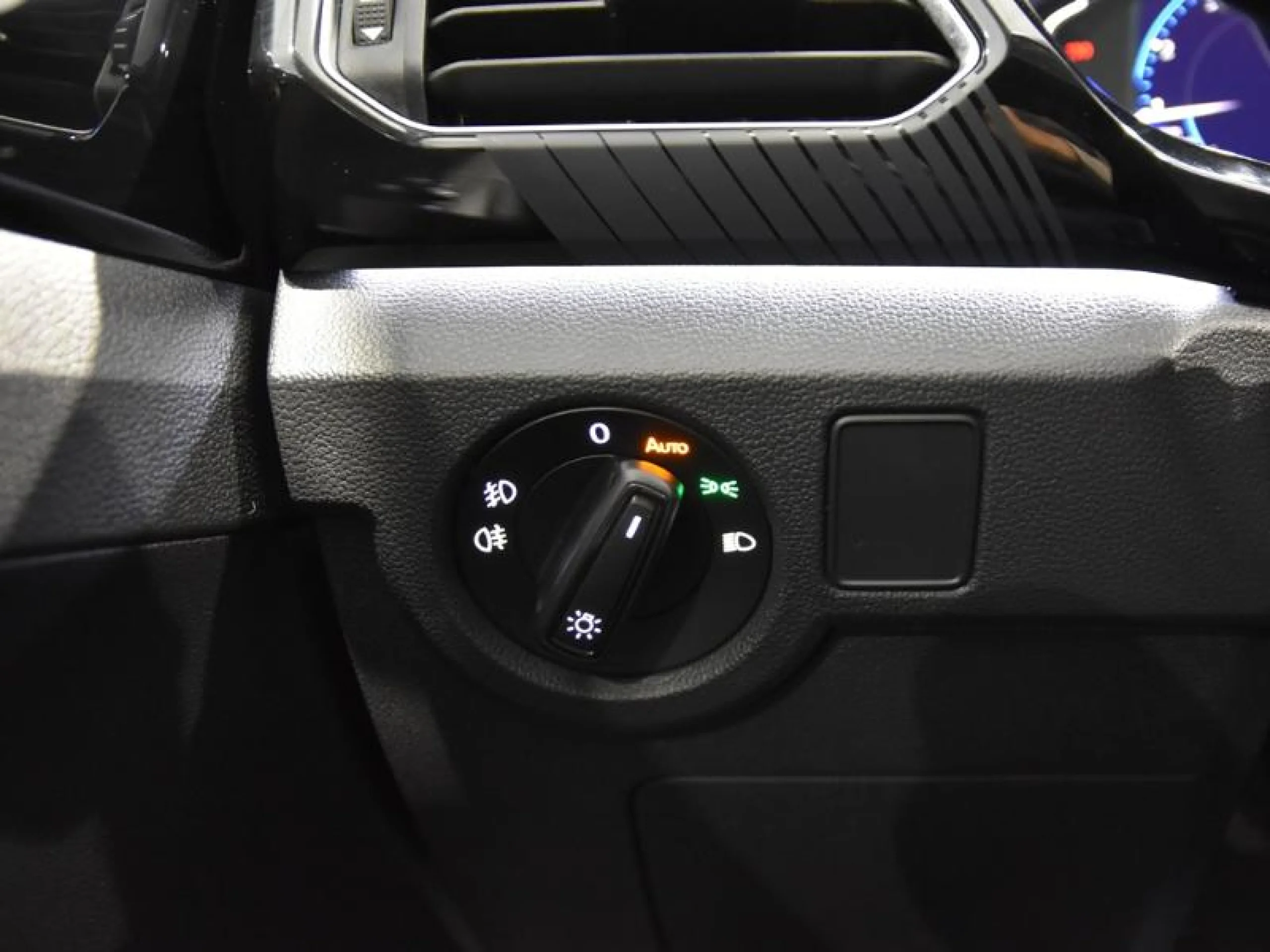 VOLKSWAGEN T CROSS SPORT 1.0 TSI 81KW (110CV) - Foto 17