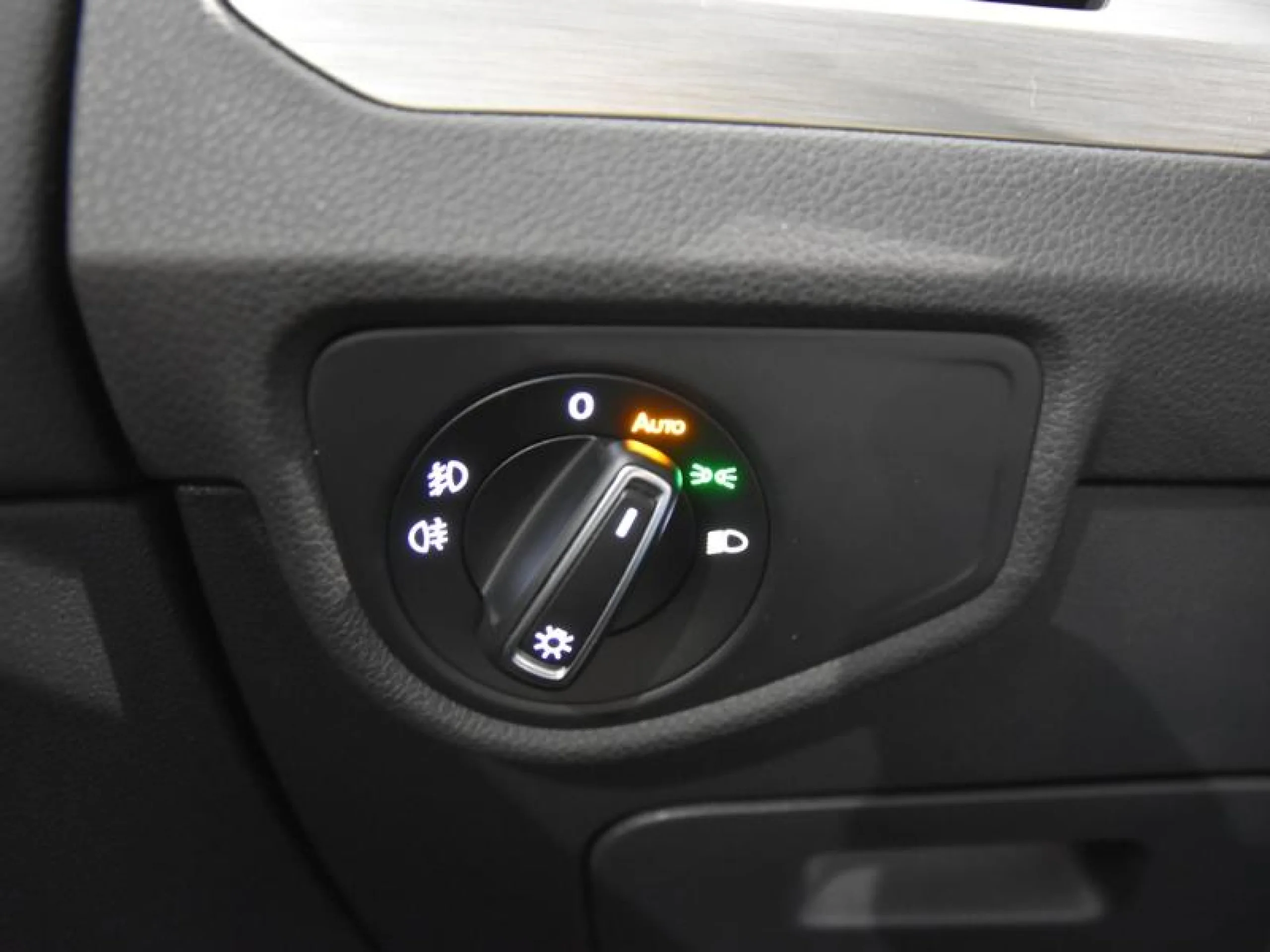 VOLKSWAGEN TOURAN ··MÁS·· 1.5 TSI 110KW (150CV) DSG - Foto 18