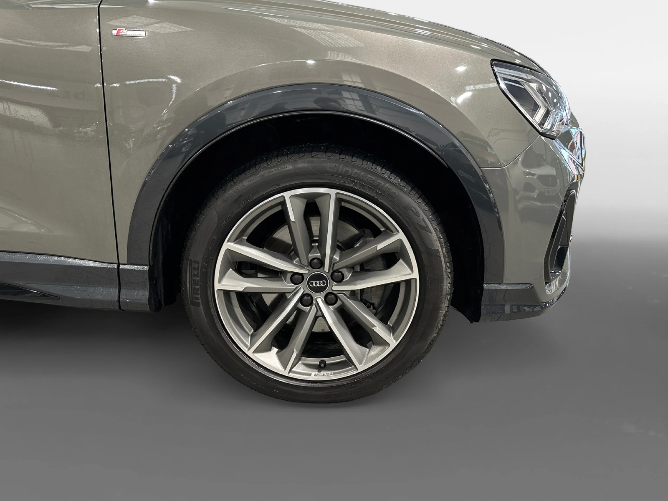 AUDI Q3 40 TFSI 140KW S TRONIC QUATTR BLACK LINE - Foto 8