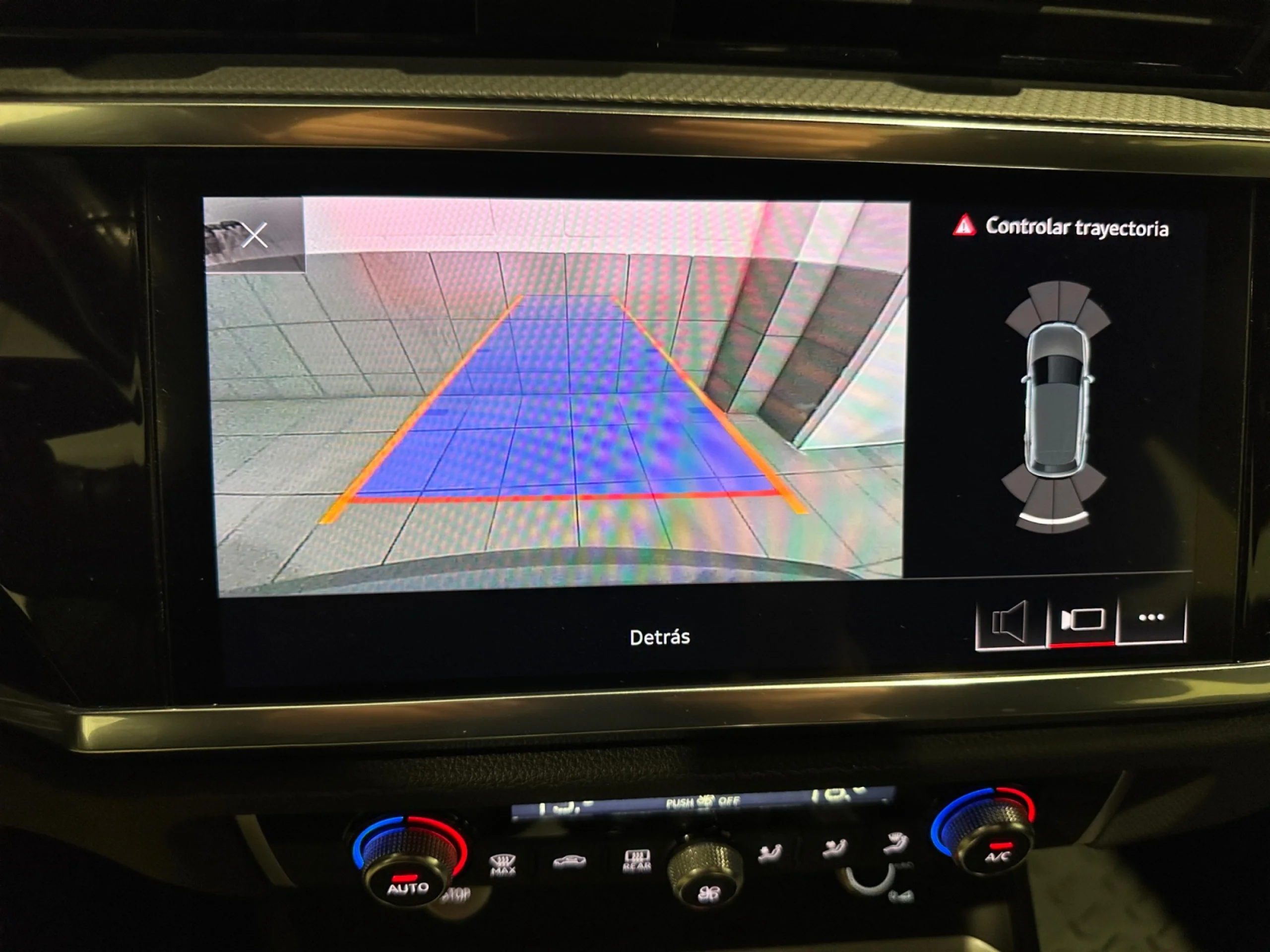 AUDI Q3 40 TFSI 140KW S TRONIC QUATTR BLACK LINE - Foto 13