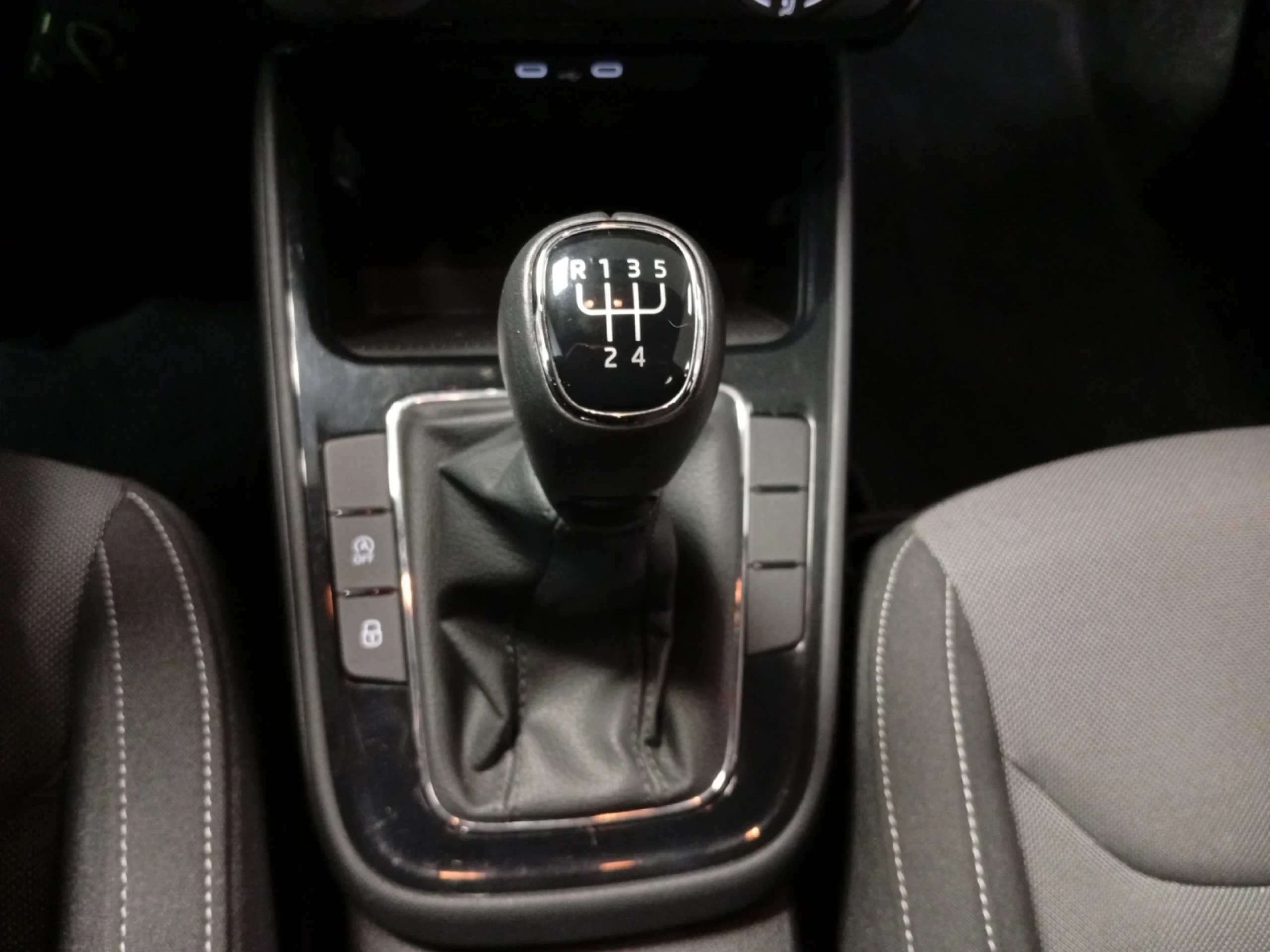 SKODA FABIA 1.0 TSI 70KW (95CV) SELECTION - Foto 17