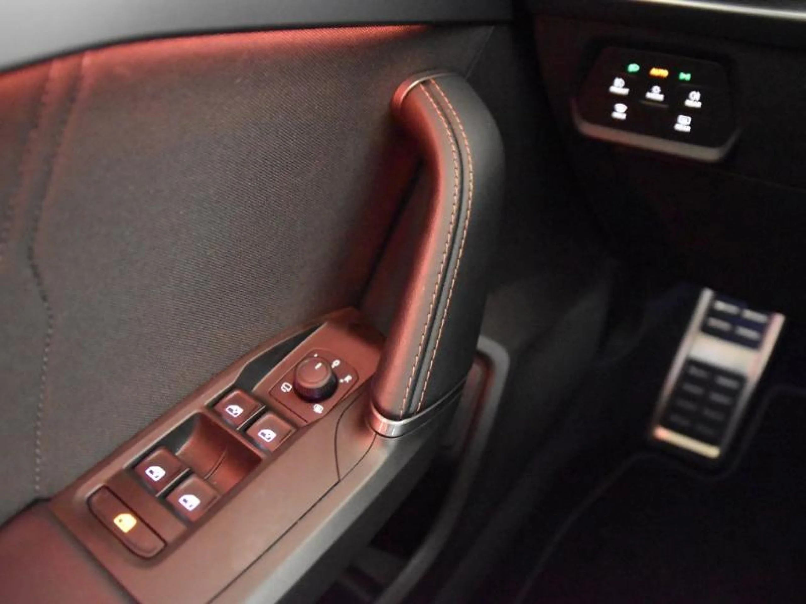 CUPRA LEON 1.5 TSI E HYBRID 150W (204CV) DSG - Foto 18
