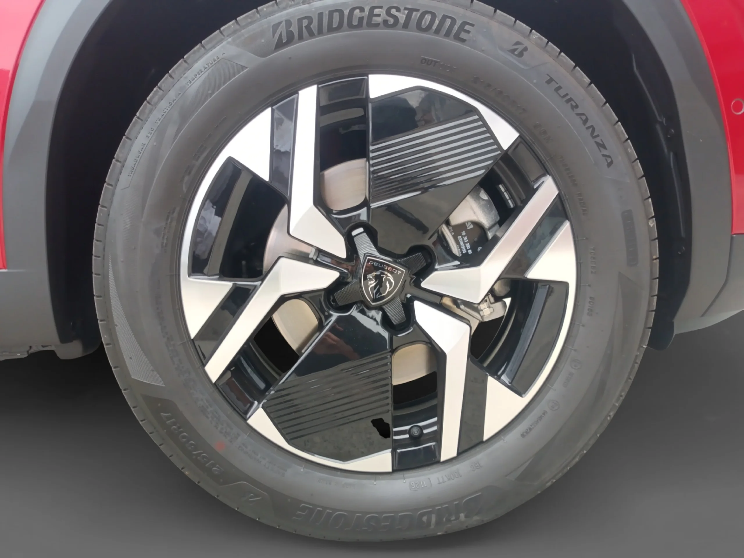 PEUGEOT 2008 2008 ALLURE HYBRID 145 EDCS6 - Foto 9