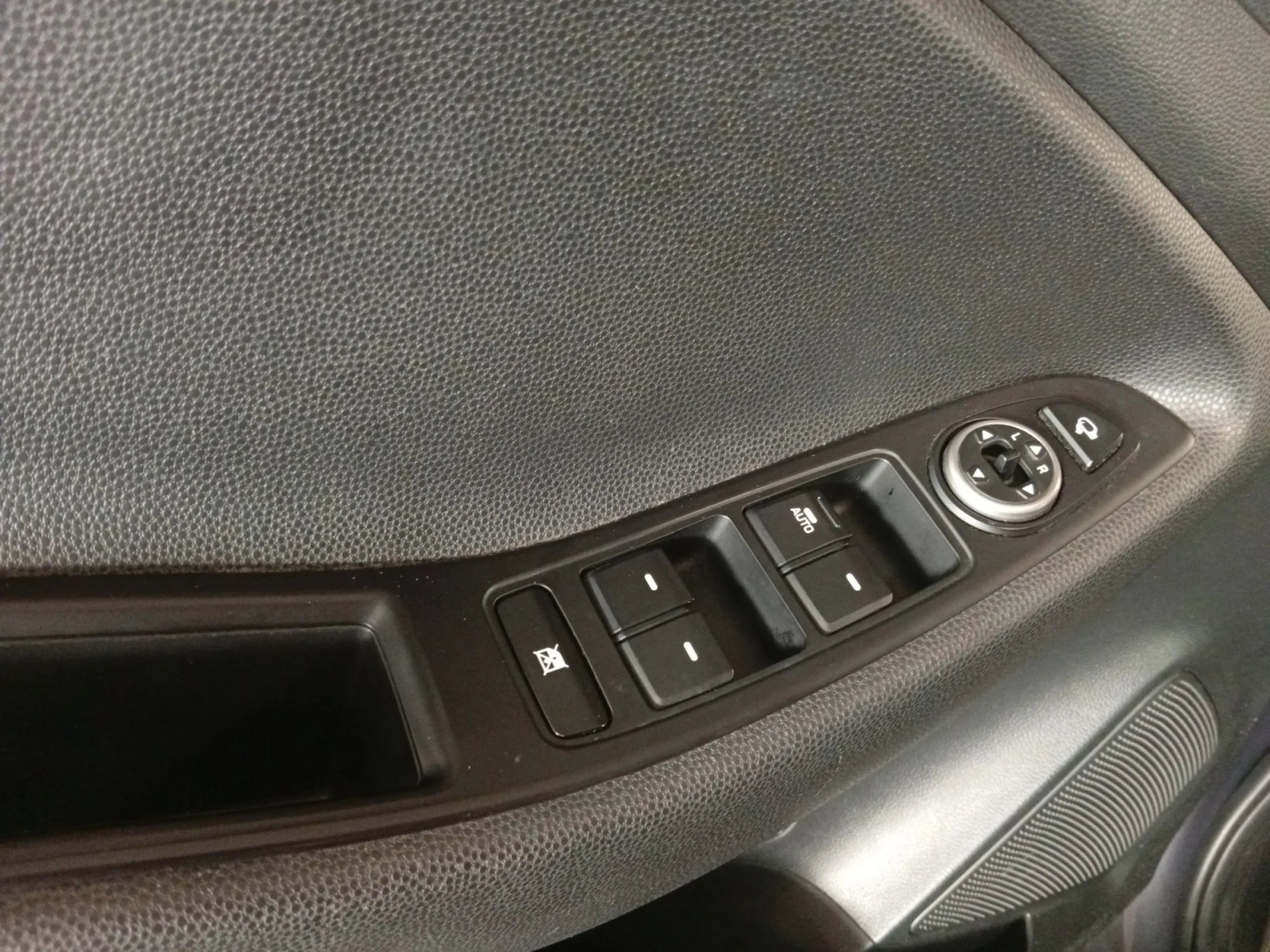 HYUNDAI I20 1.0 TGDI 74KW (100CV) DRIVE & SKATE - Foto 9