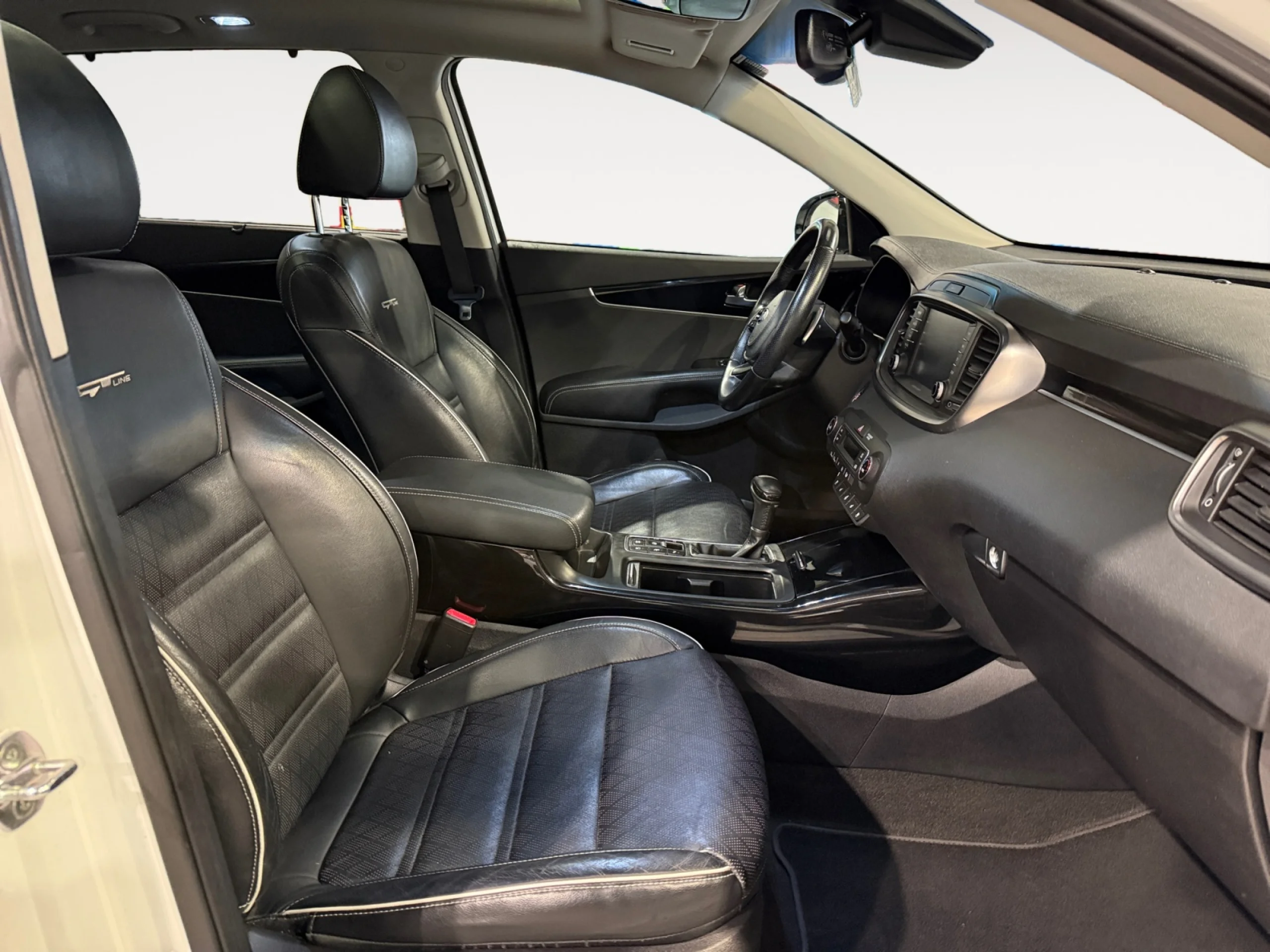 KIA SORENTO 2.2 CRDI 147KW (200CV) GT LINE AUT 4X2 - Foto 5