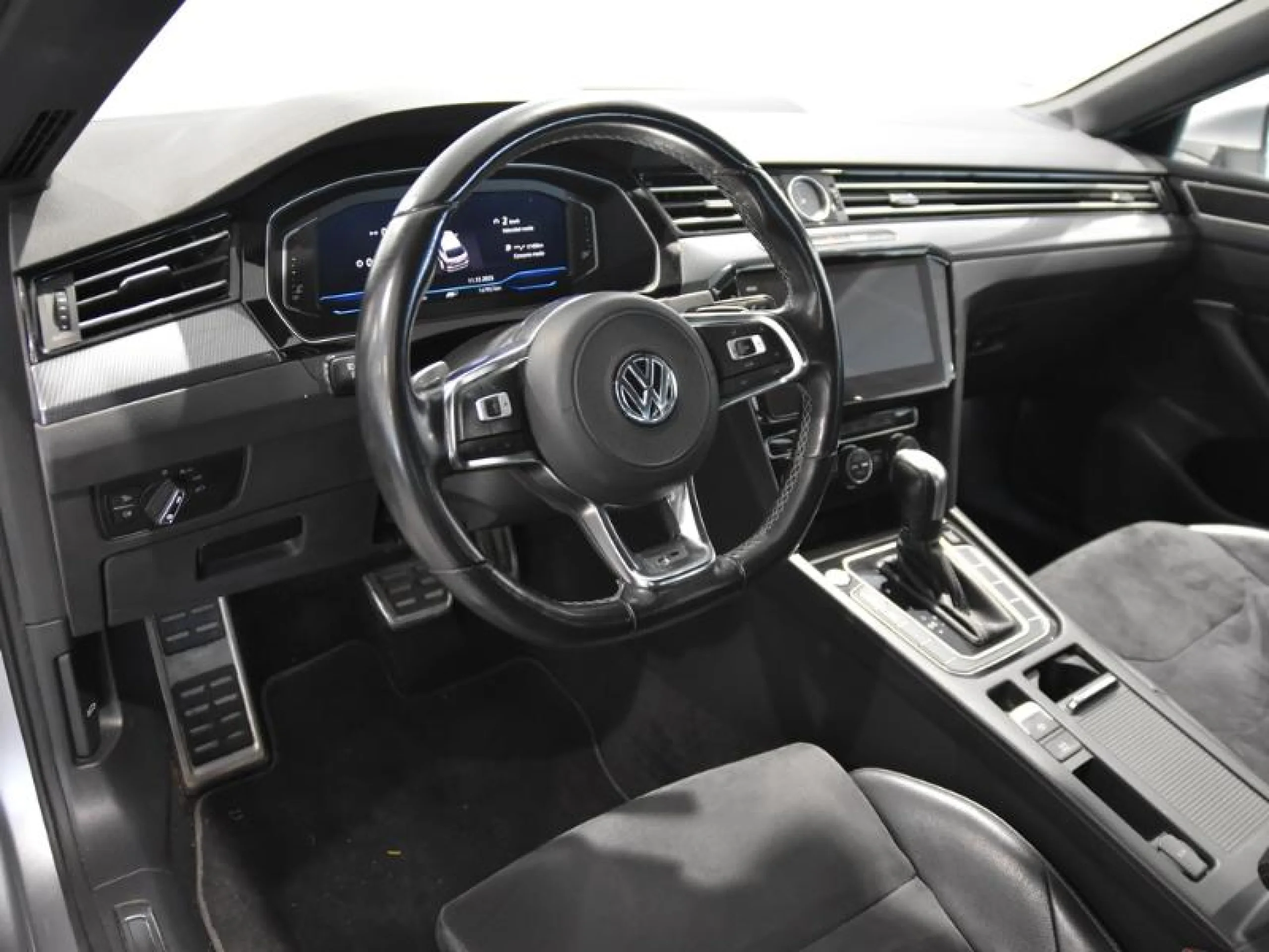 VOLKSWAGEN ARTEON R LINE 2.0 TDI 110KW (150CV) DSG - Foto 9