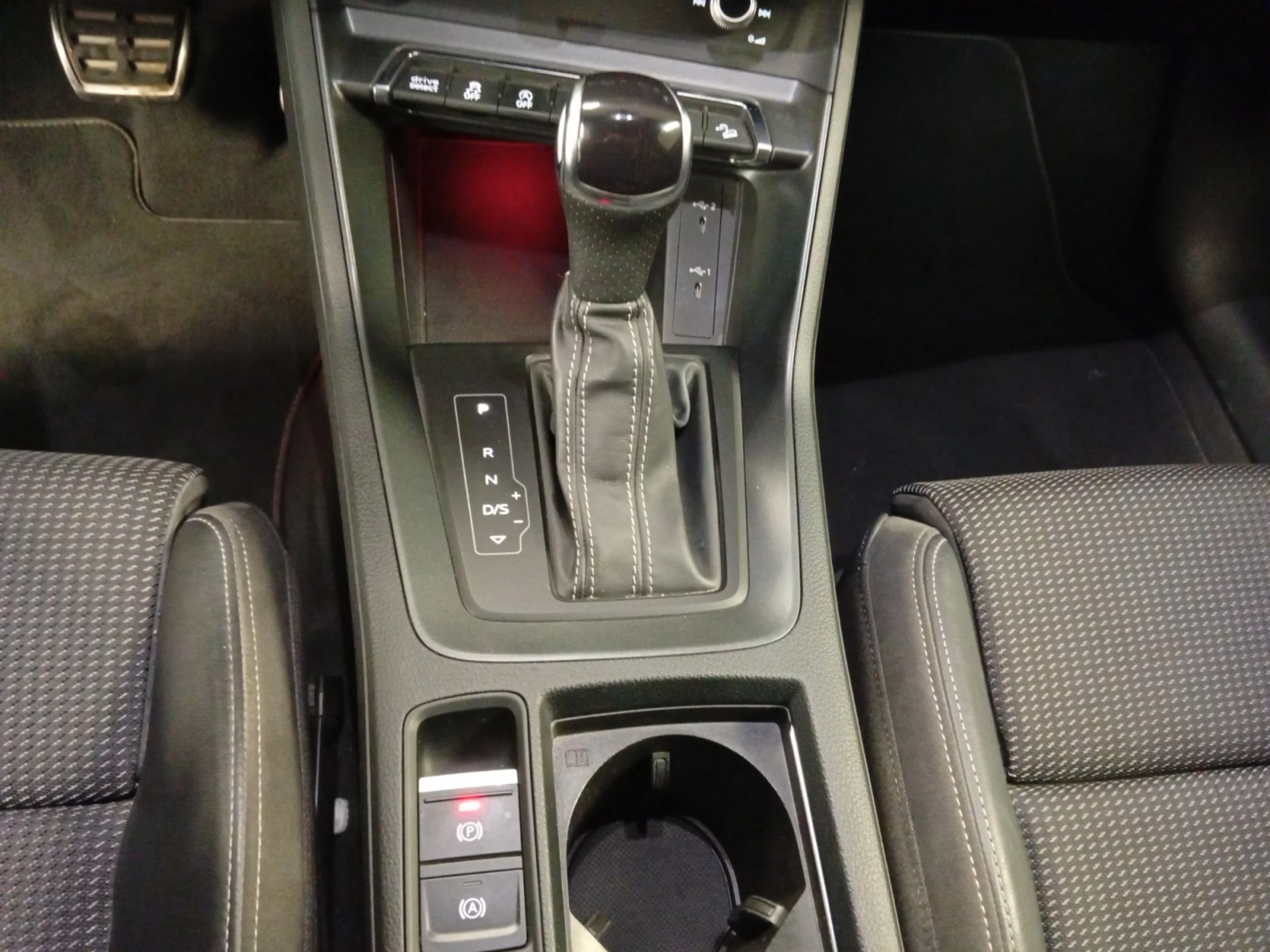 AUDI Q3 SPORTBACK 40 TDI 140KW S TRONIC QUATTRO BLACK LINE - Foto 17