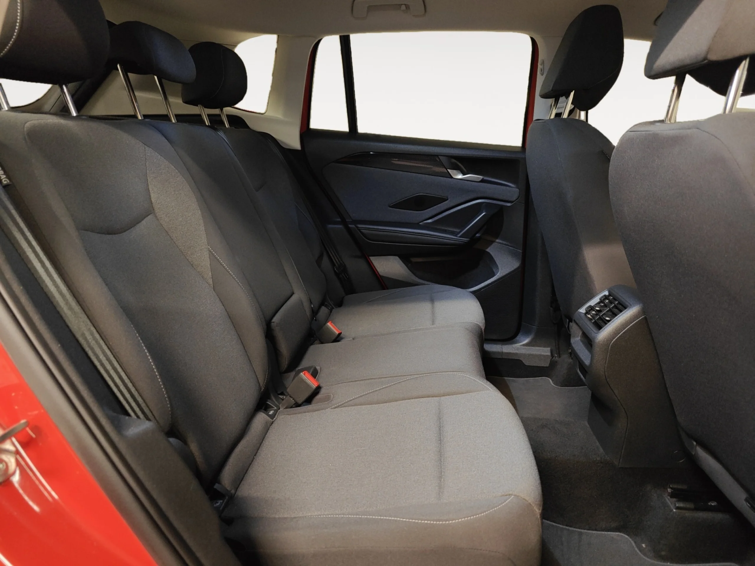 VOLKSWAGEN TIGUAN TIGUAN 1.5 TSI 96KW (130CV) - Foto 6