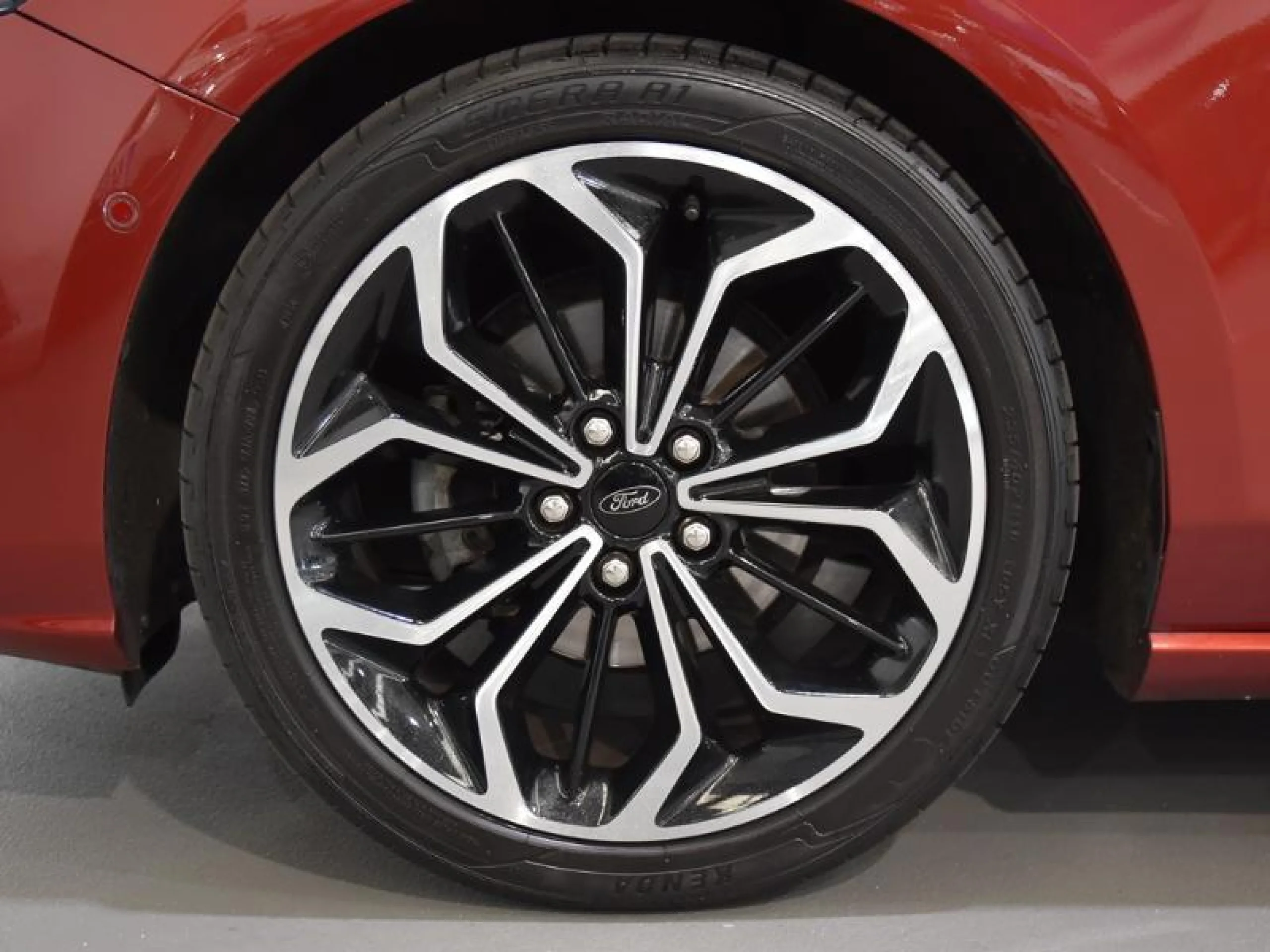 FORD FOCUS 1.5 ST LINE 120CV - Foto 8