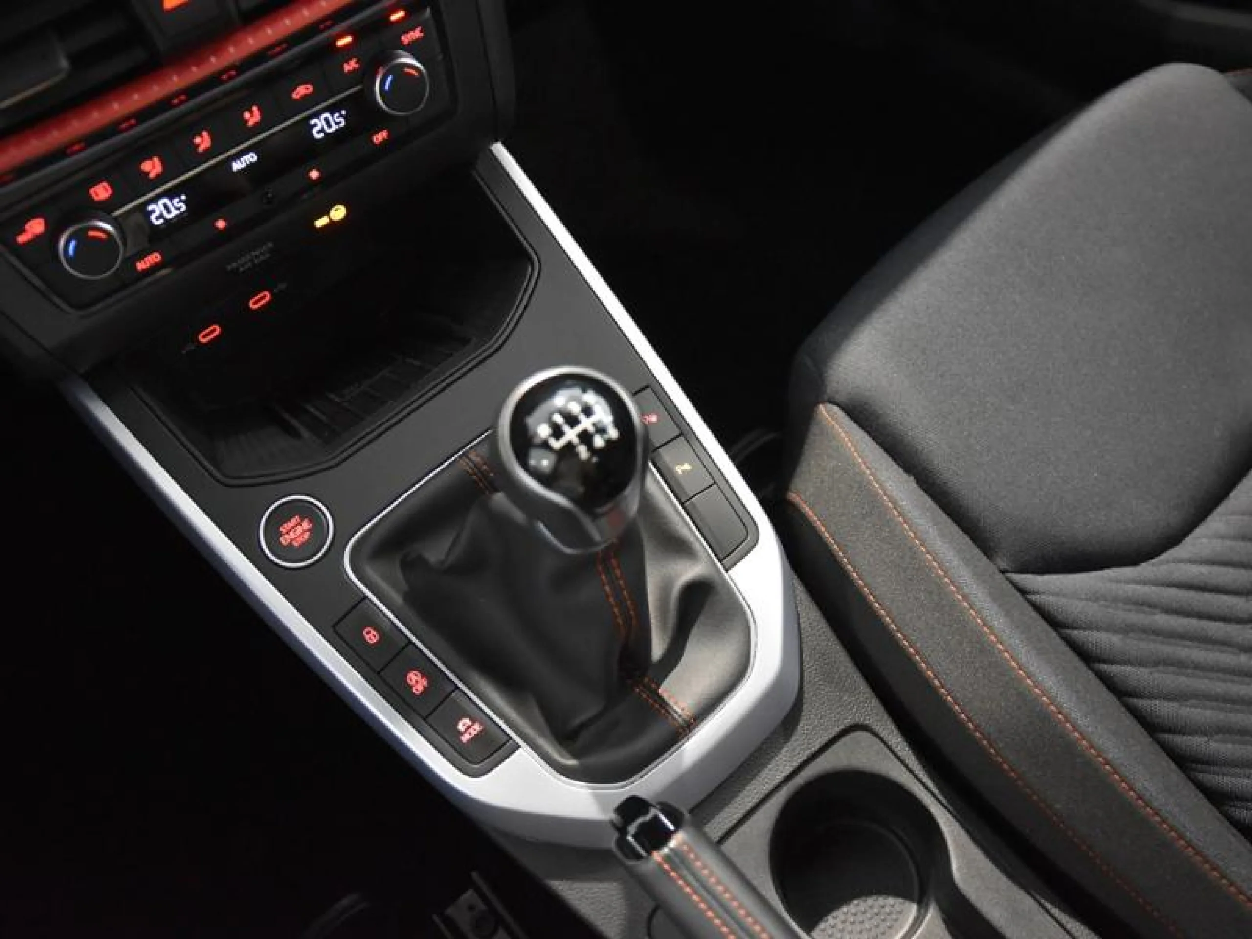 SEAT ARONA 1.0 TSI 85KW (115CV) FR SPECIAL EDITION - Foto 10