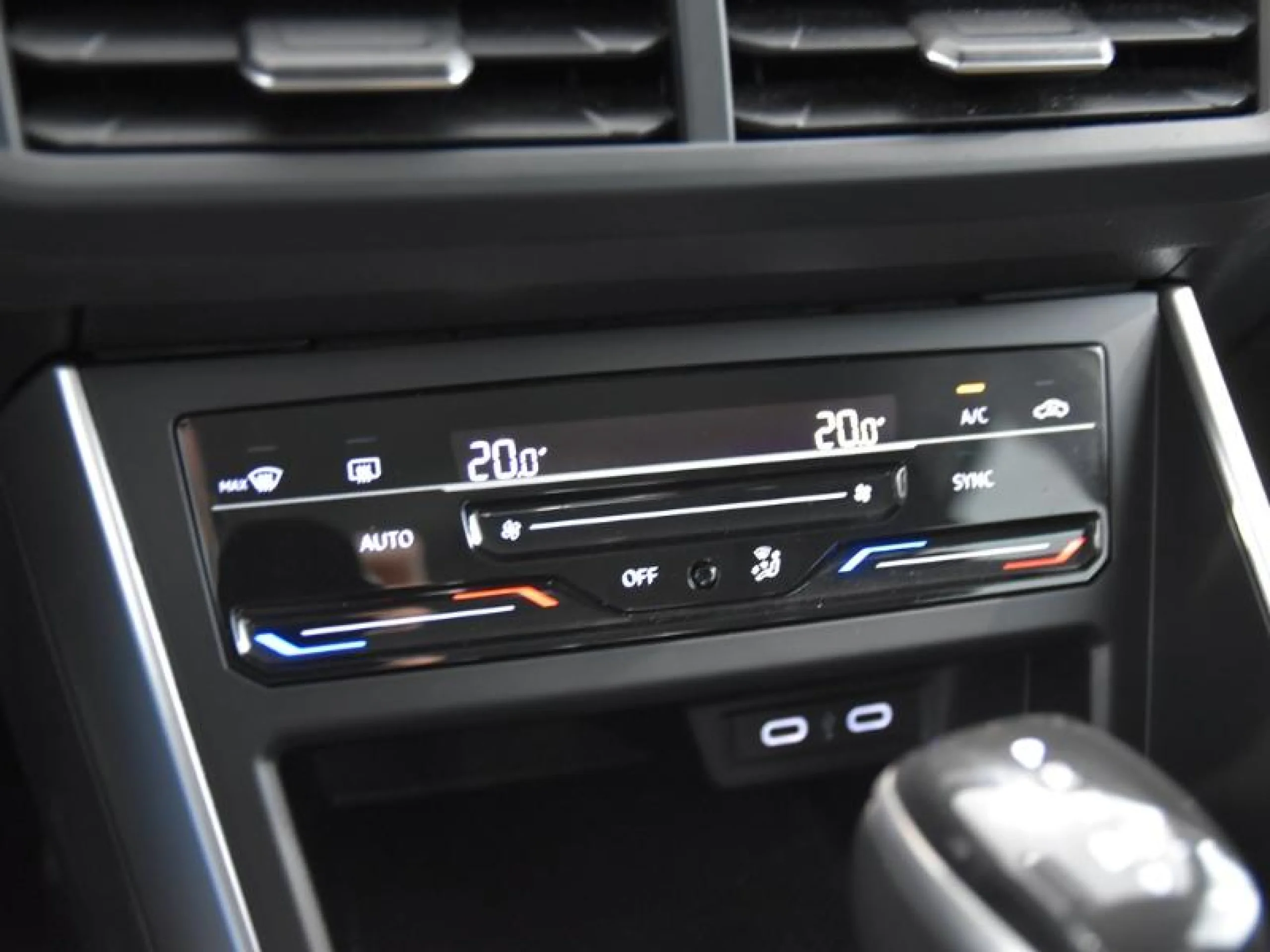 VOLKSWAGEN TAIGO LIFE 1.0 TSI 81KW (110CV) DSG - Foto 11