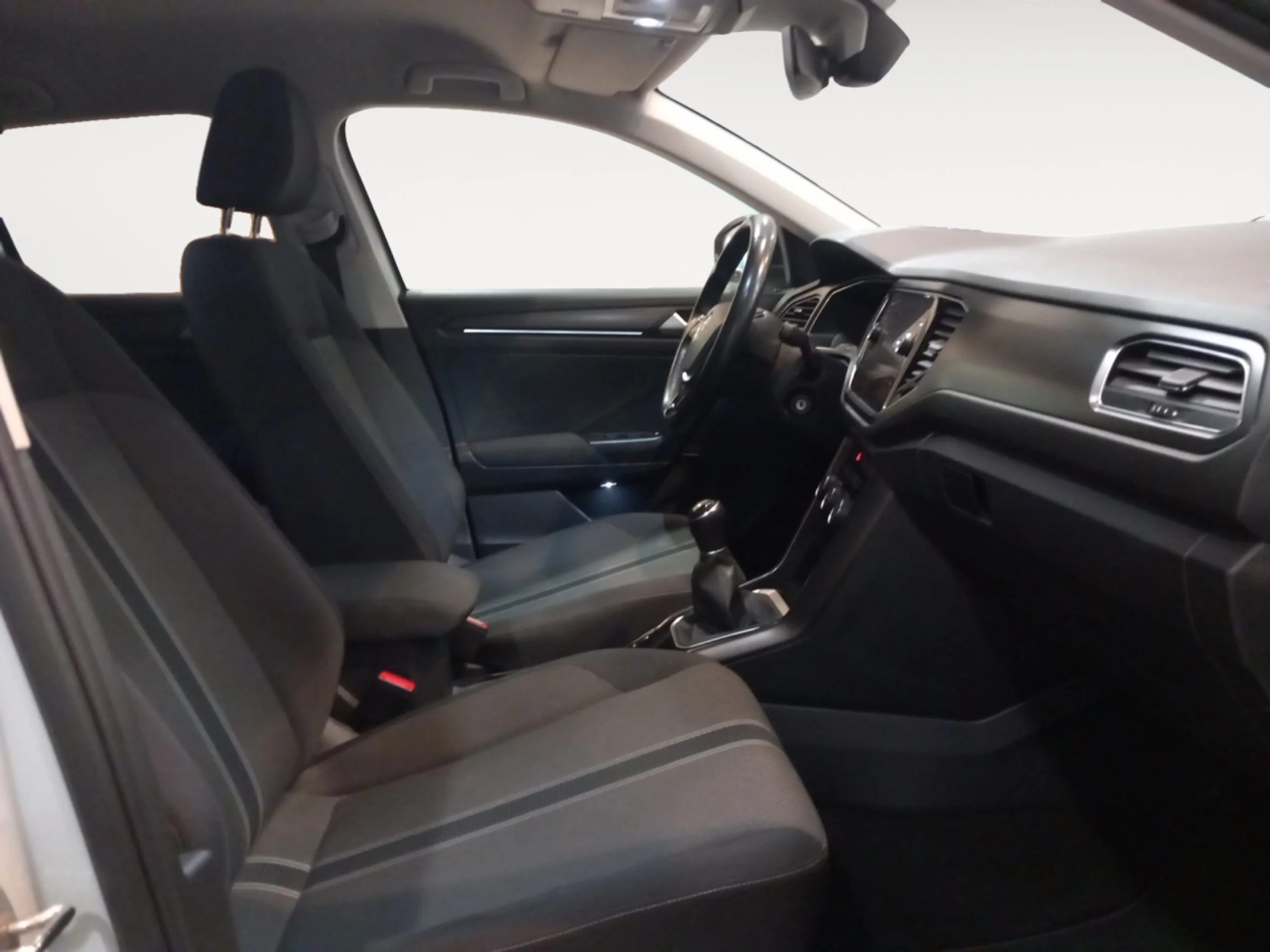 VOLKSWAGEN T ROC ADVANCE STYLE 1.0 TSI 85KW (115CV) - Foto 5