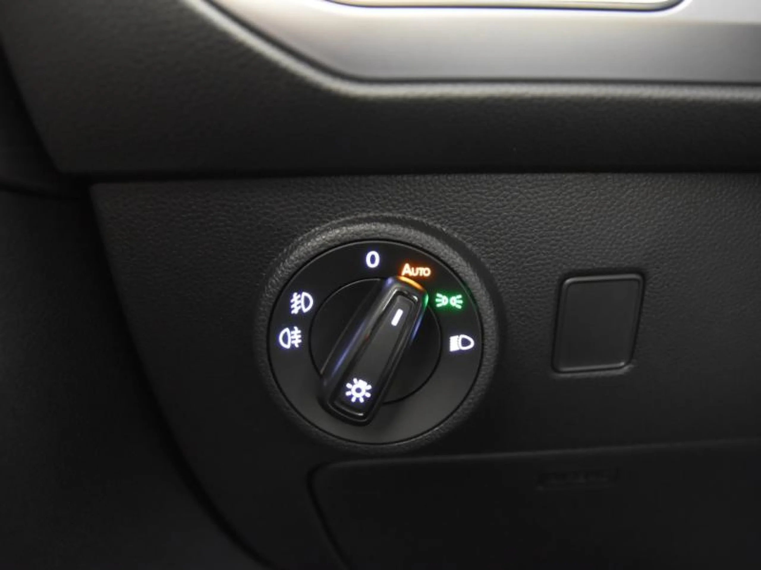 SEAT ATECA 1.5 TSI 110KW DSG FR SPECIAL EDITION - Foto 19