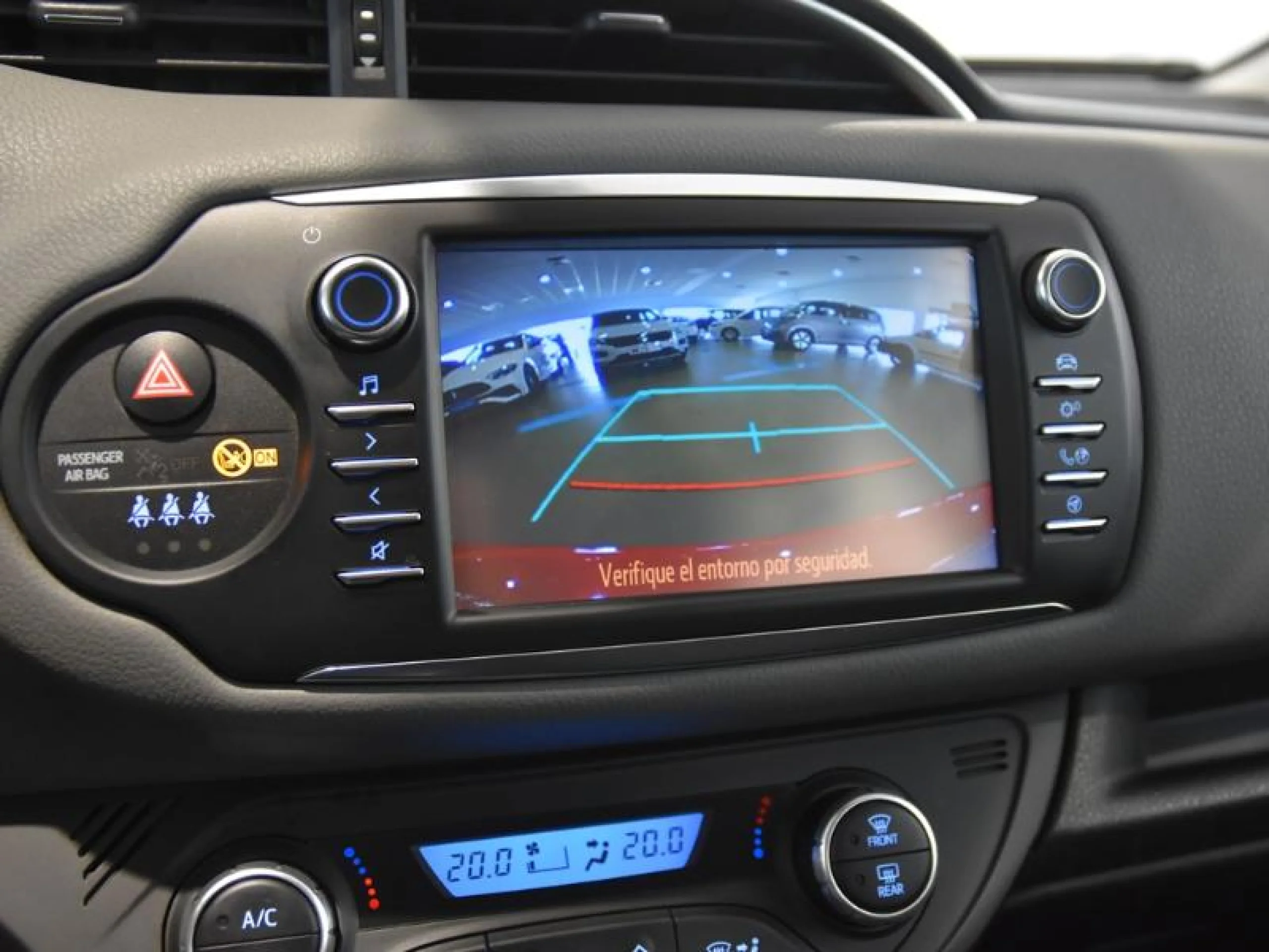 TOYOTA Yaris 1.5 110 ACTIVE - Foto 10