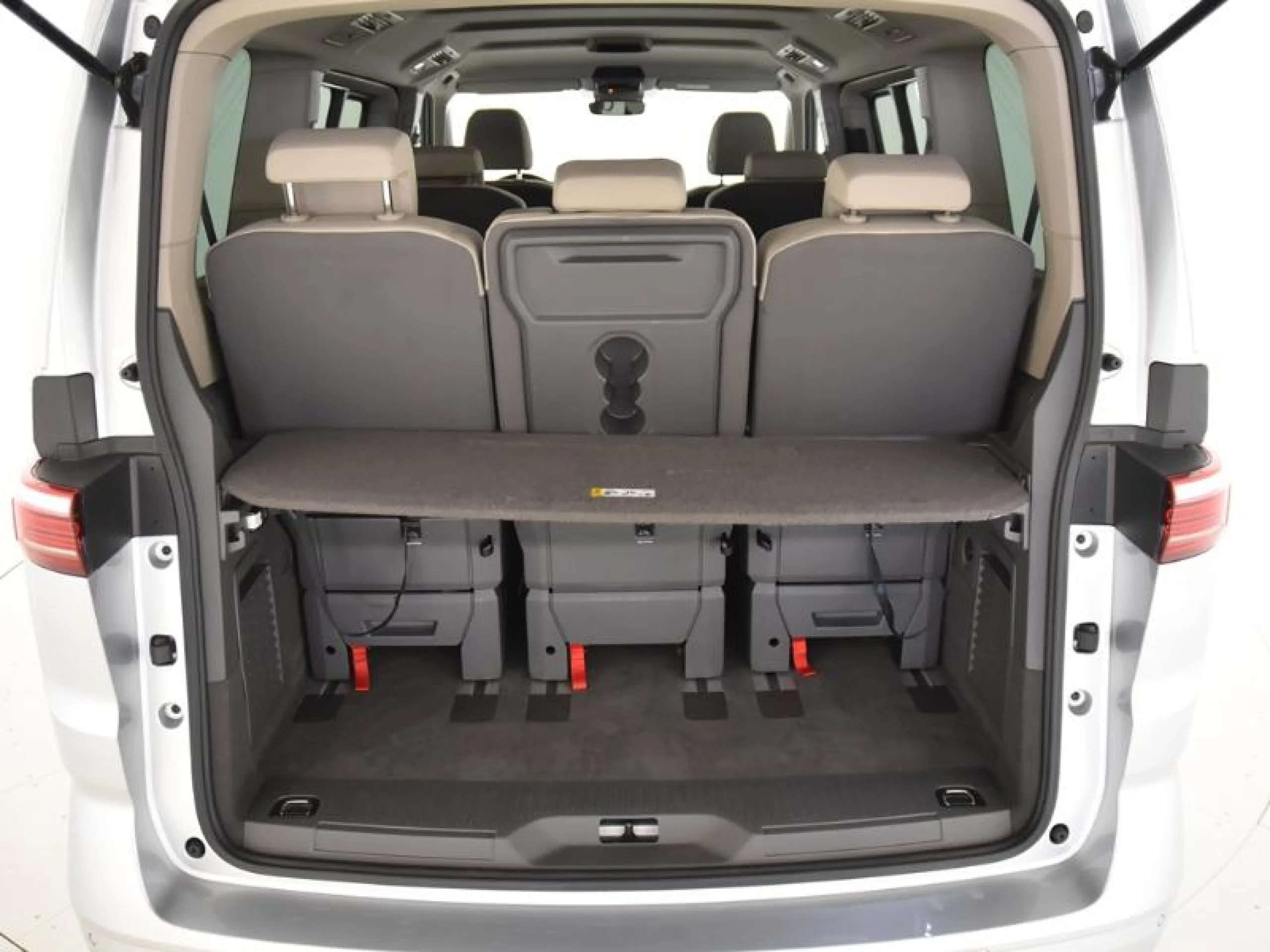 VOLKSWAGEN Multivan 2.0 TDI 110KW (150CV) DSG B.CORTA - Foto 7