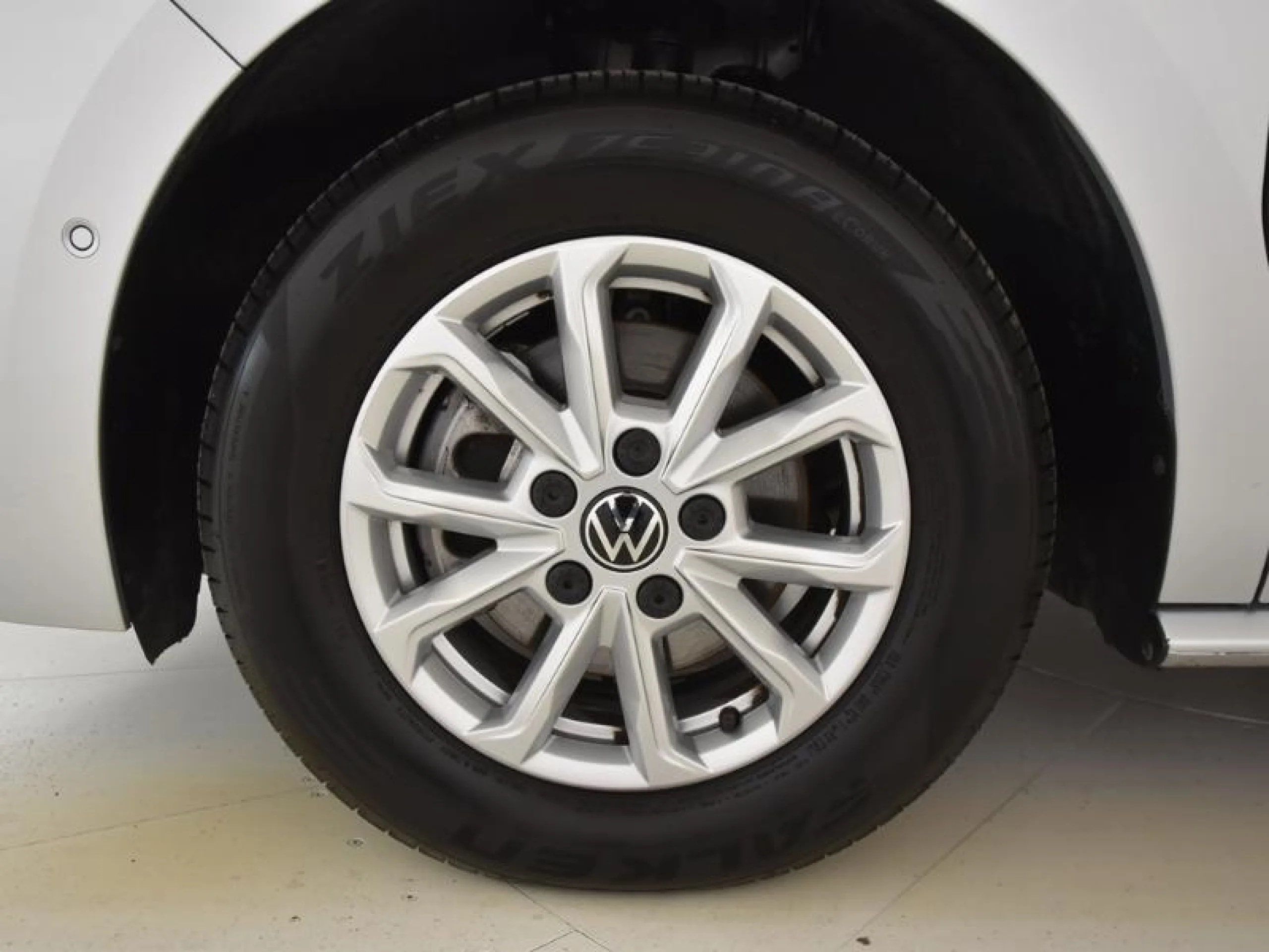 VOLKSWAGEN Multivan 2.0 TDI 110KW (150CV) DSG B.CORTA - Foto 8