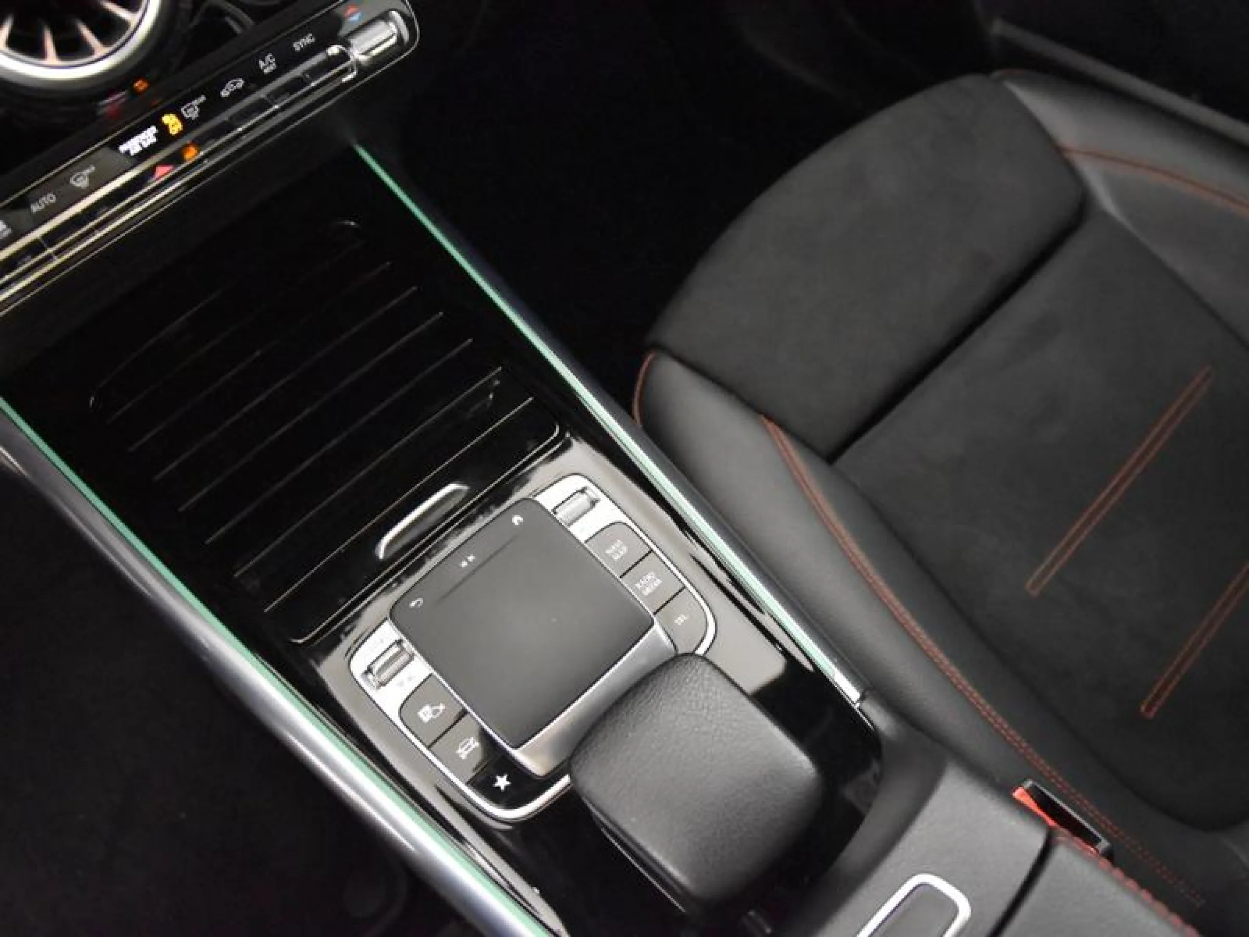 MERCEDES-BENZ CLASE B B 200 - Foto 11