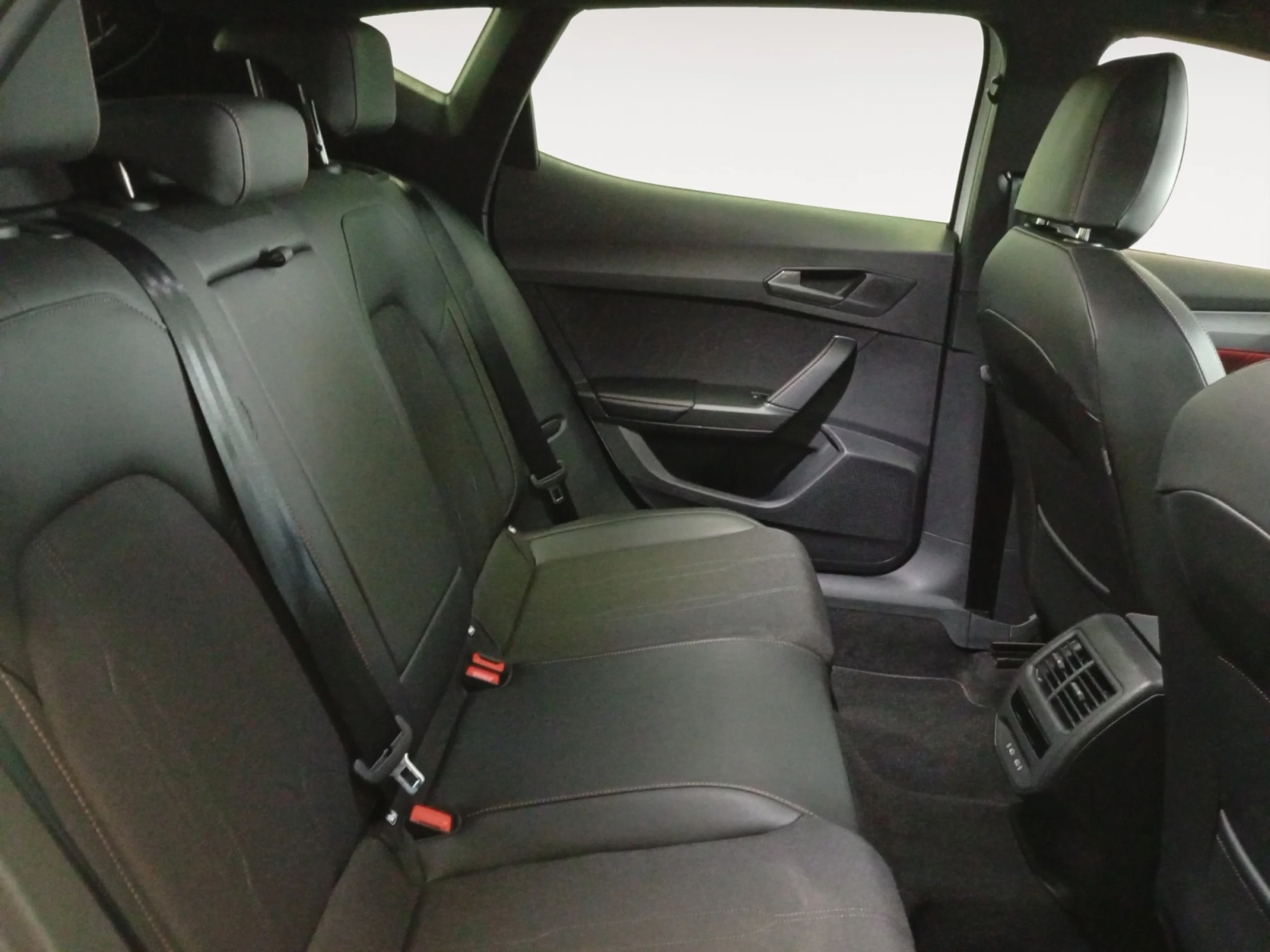 CUPRA FORMENTOR 1.5 TSI 110KW (150 CV) DSG - Foto 6