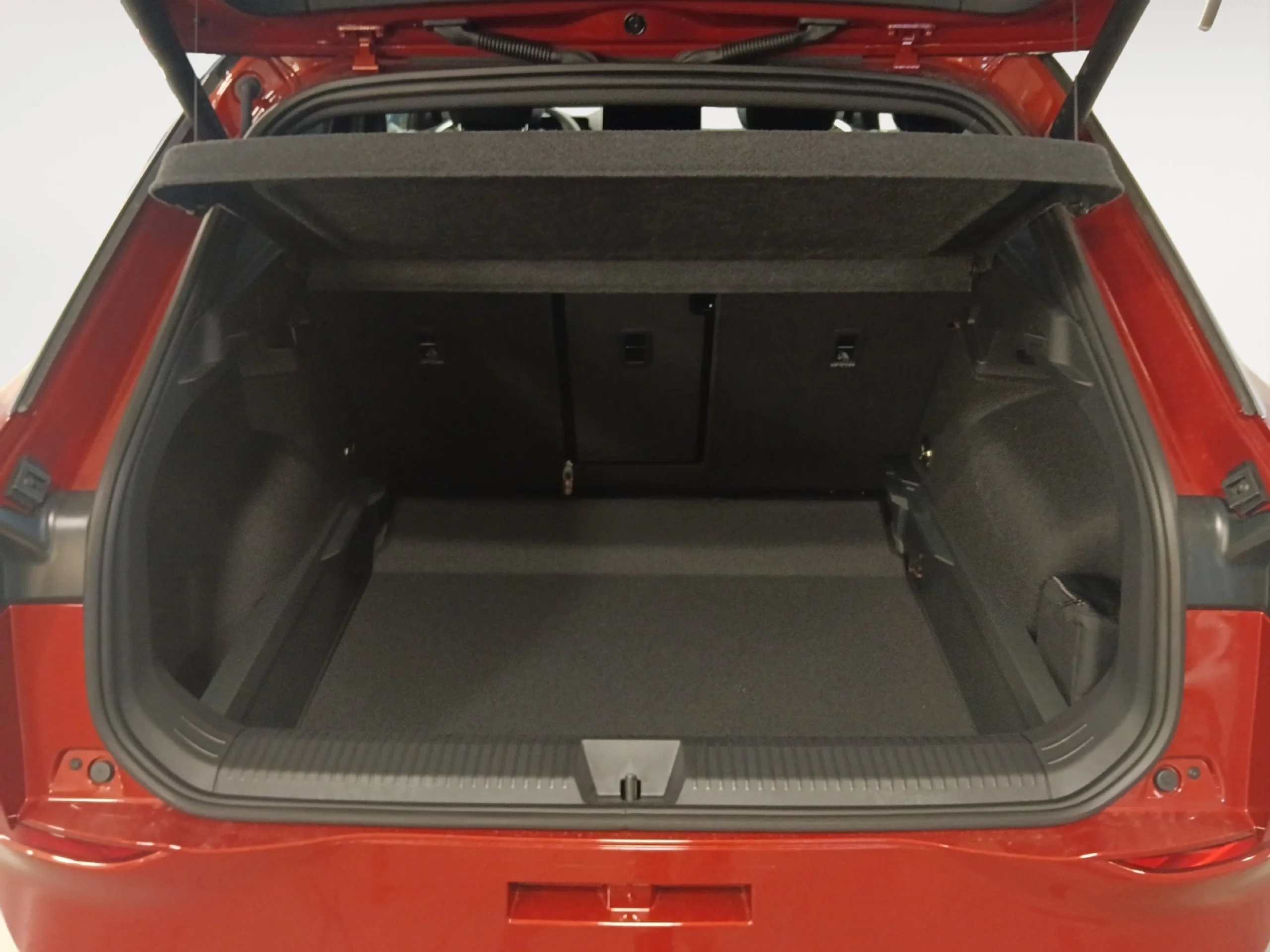 VOLKSWAGEN T ROC T ROC R LINE  1.5 ETSI 110 KW (150 CV)  AUTOMÁTICO DSG 7 VEL. - Foto 7