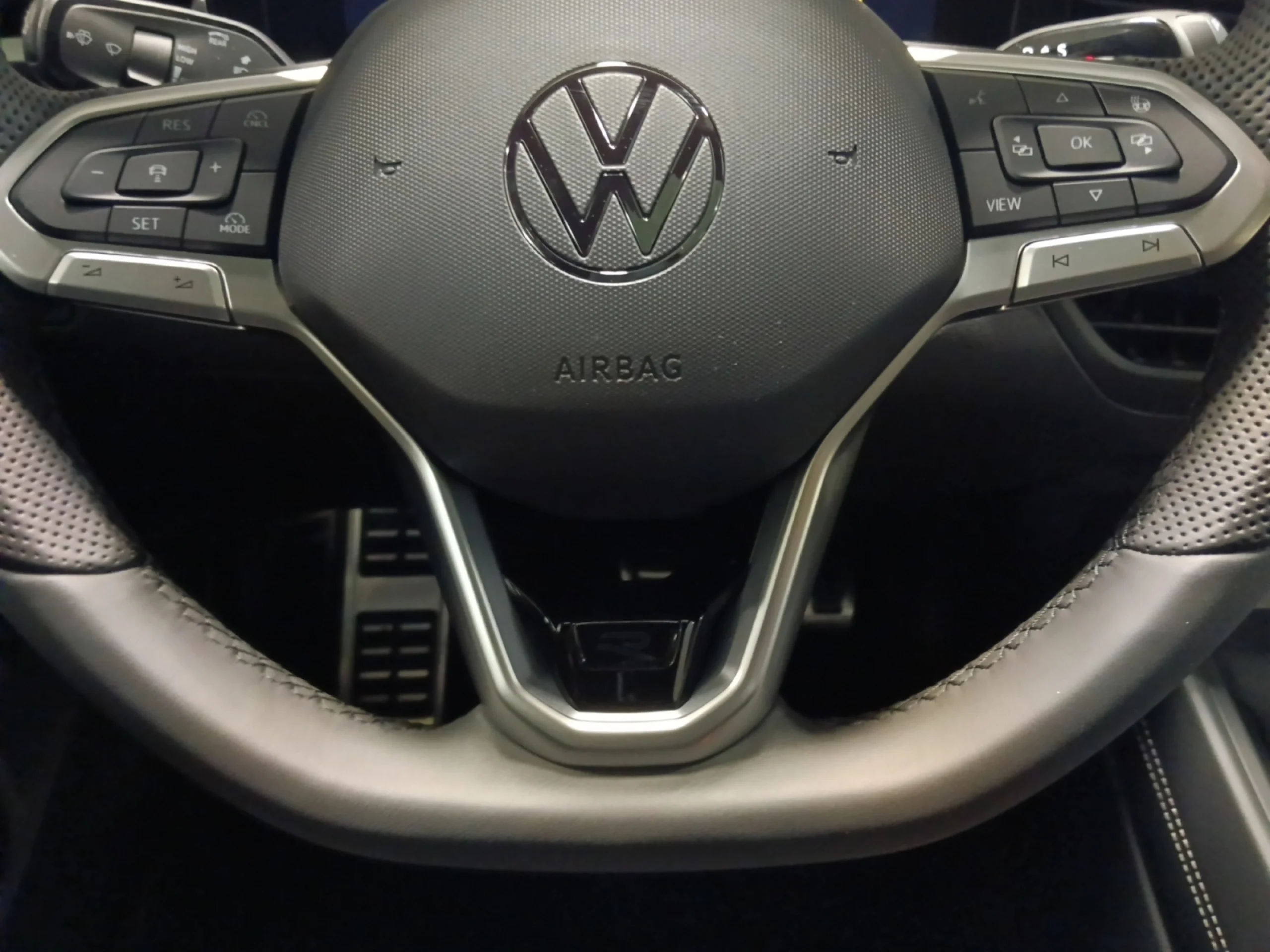 VOLKSWAGEN T ROC T ROC R LINE  1.5 ETSI 110 KW (150 CV)  AUTOMÁTICO DSG 7 VEL. - Foto 9