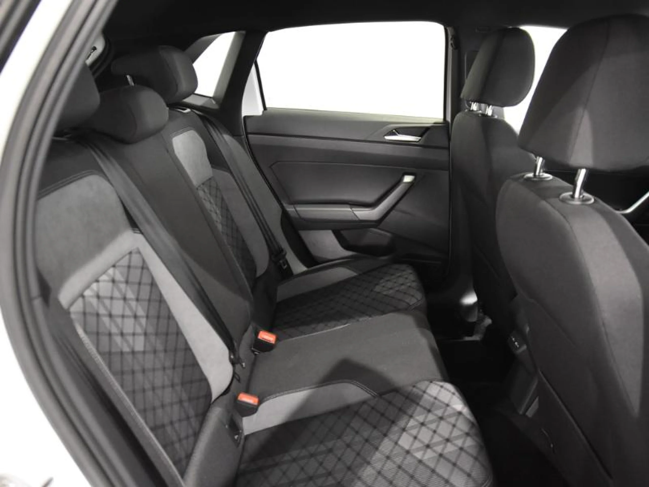 VOLKSWAGEN POLO R LINE 1.0 TSI 70KW (95CV) - Foto 6