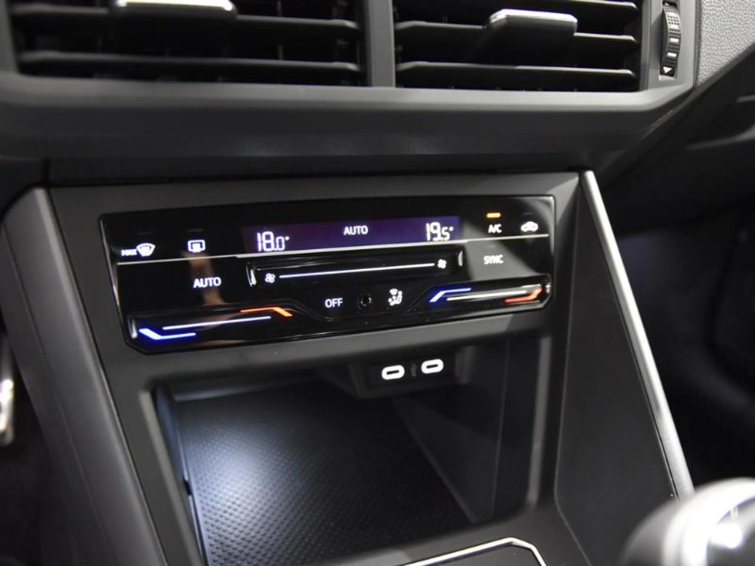 VOLKSWAGEN POLO R LINE 1.0 TSI 70KW (95CV) - Foto 12