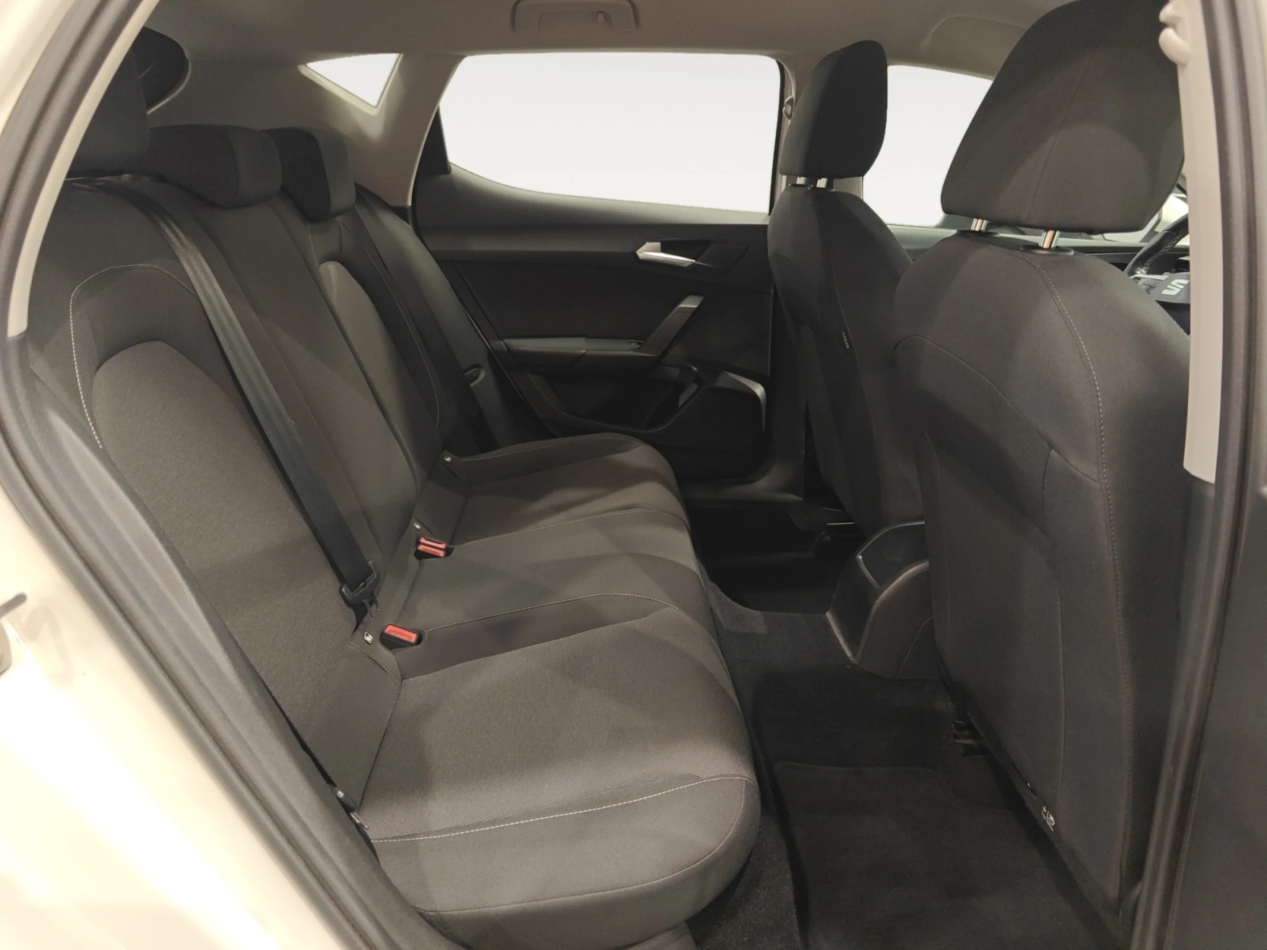 SEAT LEON 2.0 TDI 85KW S&S REFERENCE GO - Foto 6